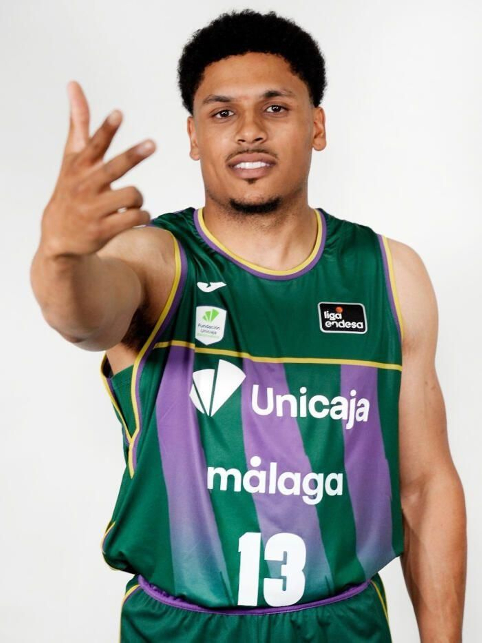 La rompedora nueva camiseta del Unicaja 25/26