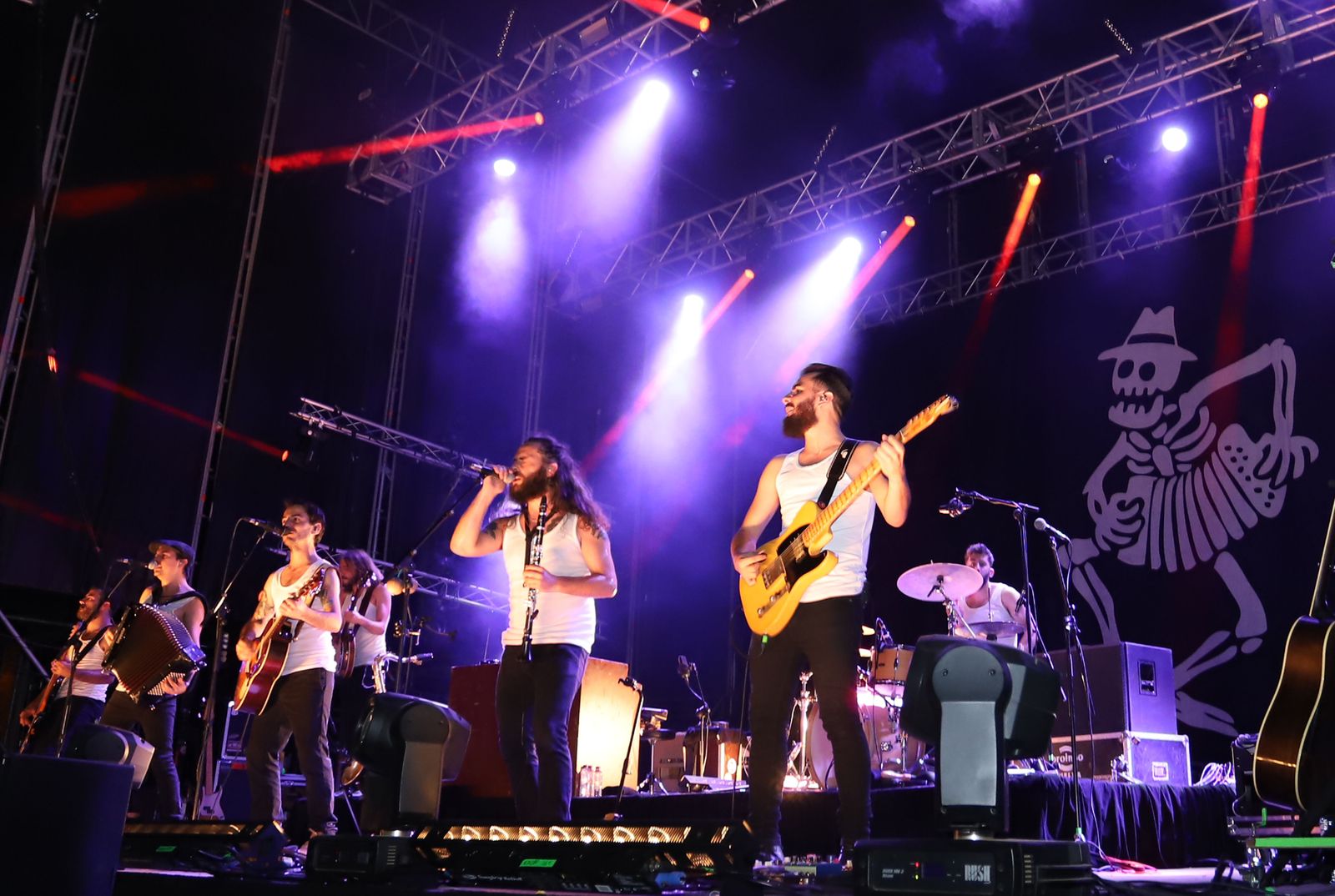 Imágenes del concierto de La M.O.D.A,  en las fiestas Colombinas de Huelva 2019