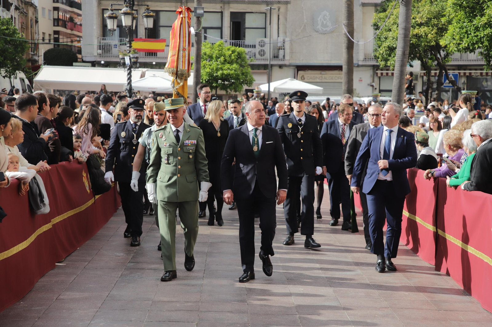 Fotos del Lunes Santo en Algeciras: La legión