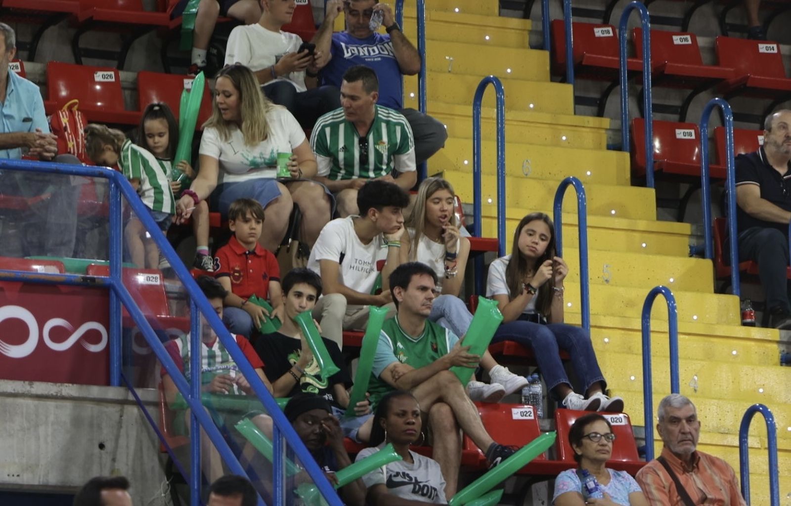 Búscate en el o Betis Granada de baloncesto