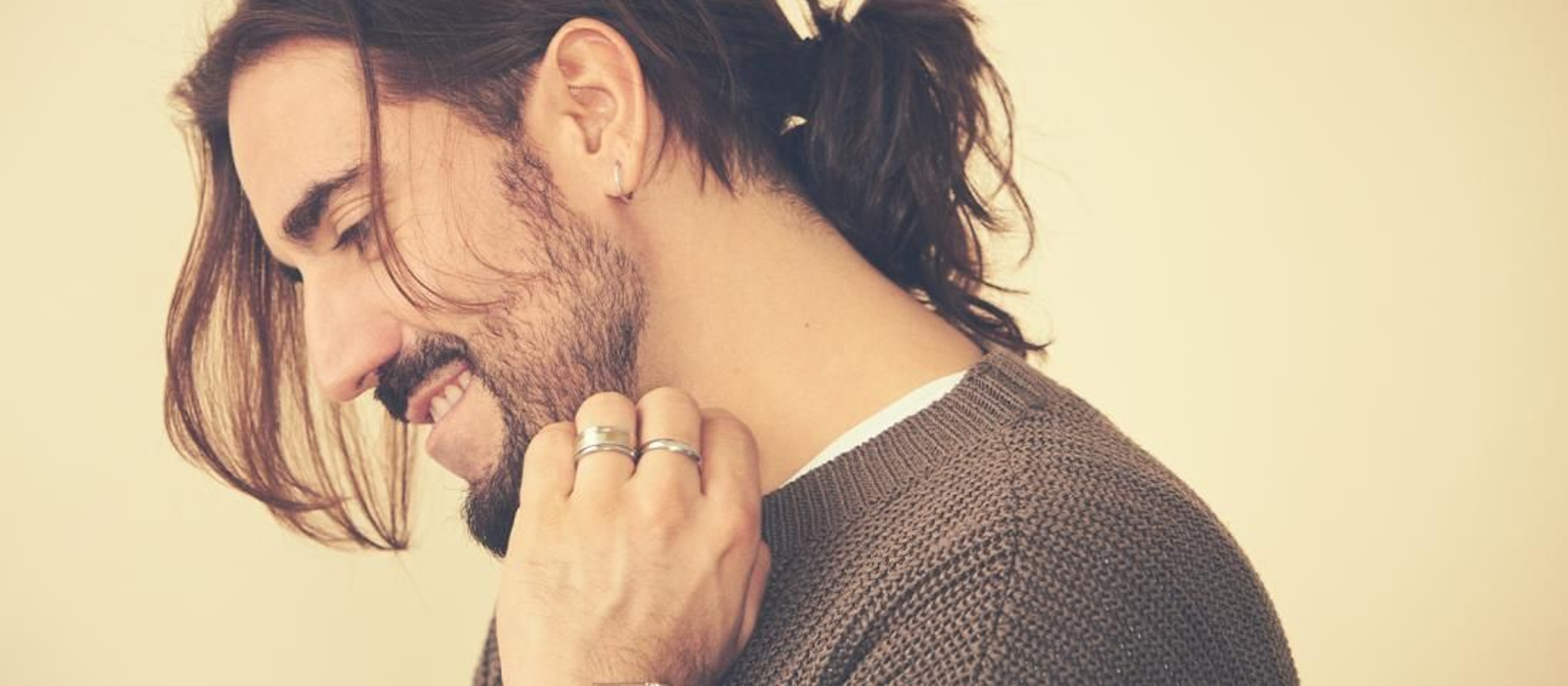 Andrés Suárez  vuelve a Almería para ofrecer un concierto.