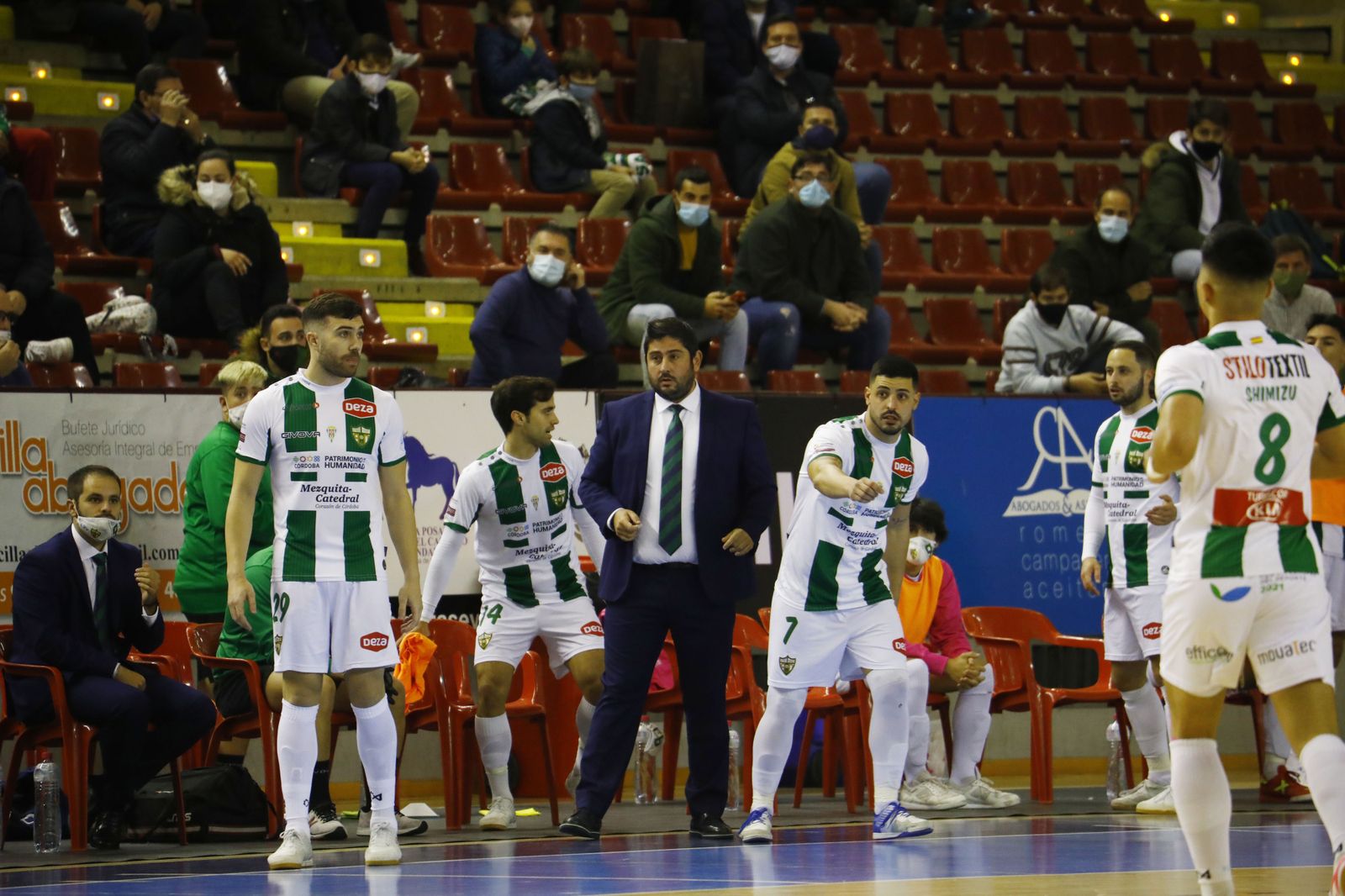 Las imágenes del triunfo del Córdoba Futsal ante O Parrulo