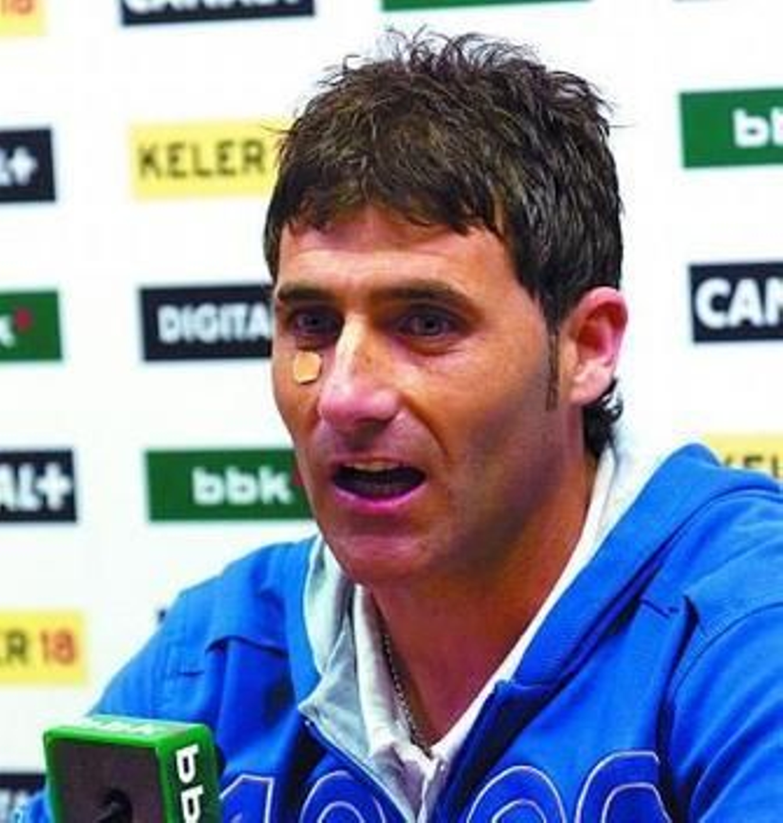 Armando comparece en la rueda de prensa de ayer.