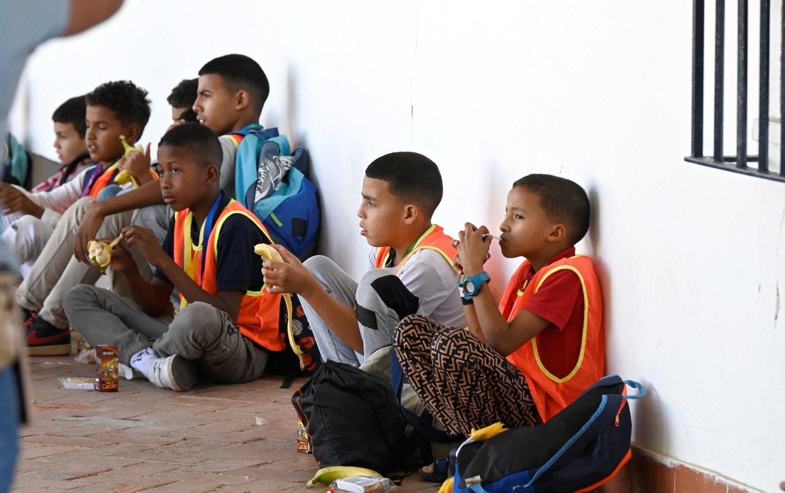 La llegada de los niños saharauis a Córdoba, en imágenes