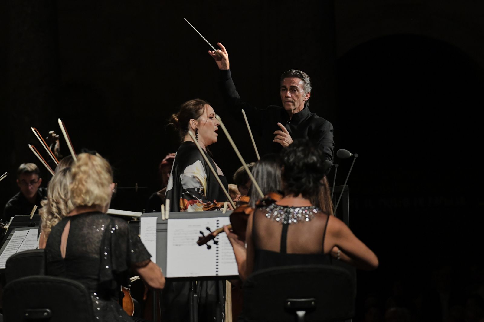 La soprano granadina María José Moreno y el barítono malagueño Carlos Álvarez actúan en  el Palacio de Carlos V, en imágenes