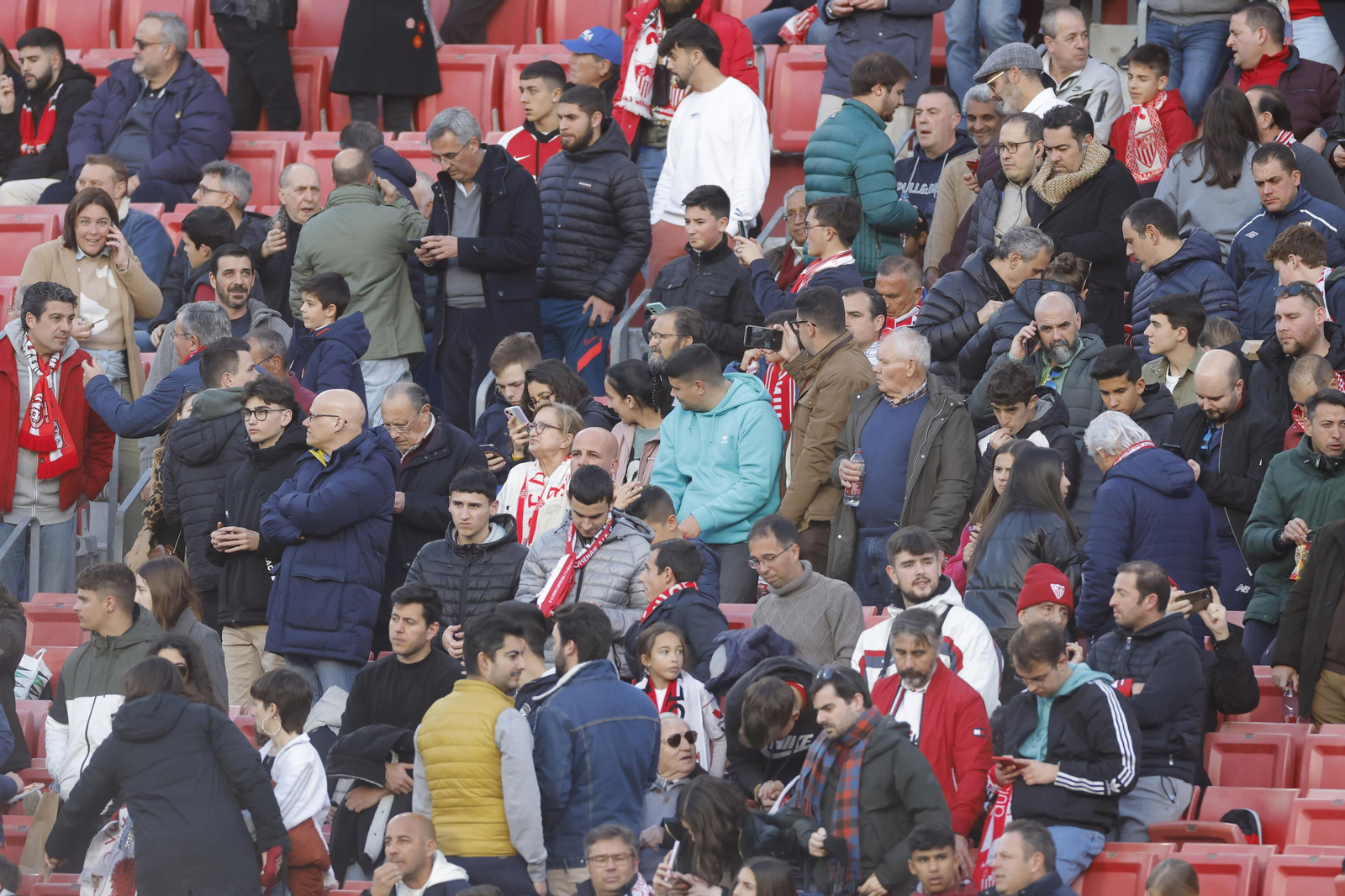Búscate en las fotos del Sevilla-Mallorca