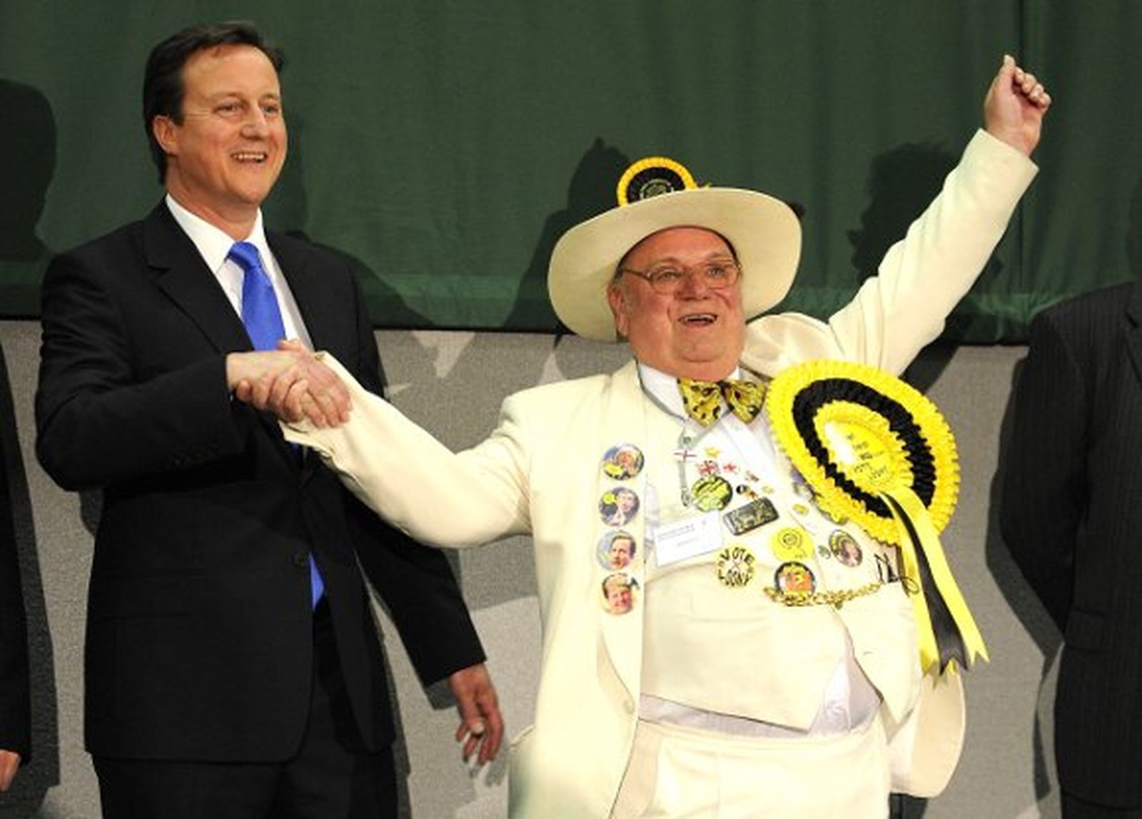 Los conservadores ganan las elecciones británicas sin mayoría absoluta