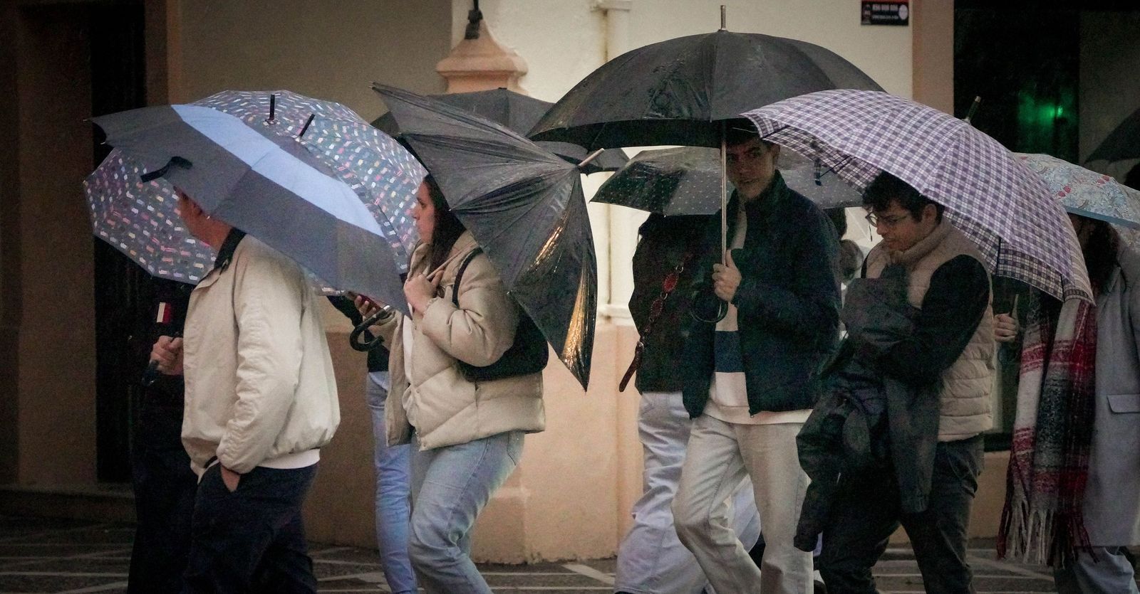 Un frente frío cargado de agua dejará lluvias intermitentes este fin de semana en Jerez