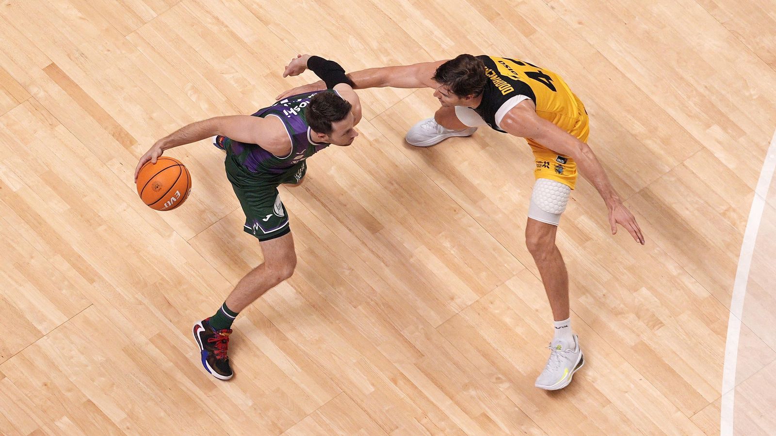 El Unicaja-La Laguna Tenerife, en fotos