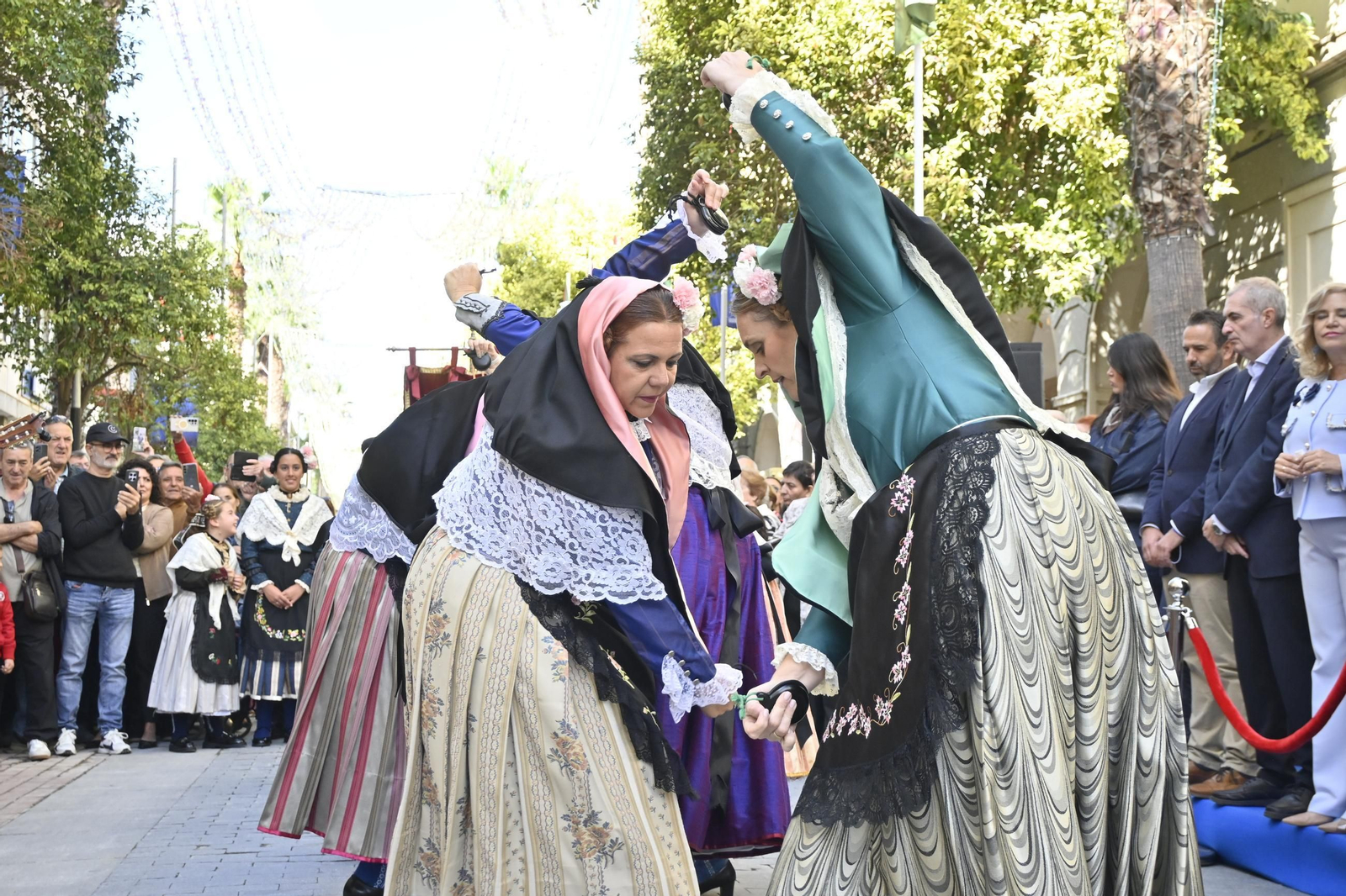 Las mejores mágenes del "II Encuentro de Danzas y Folclore Tradicional" de la provincia de Huelva