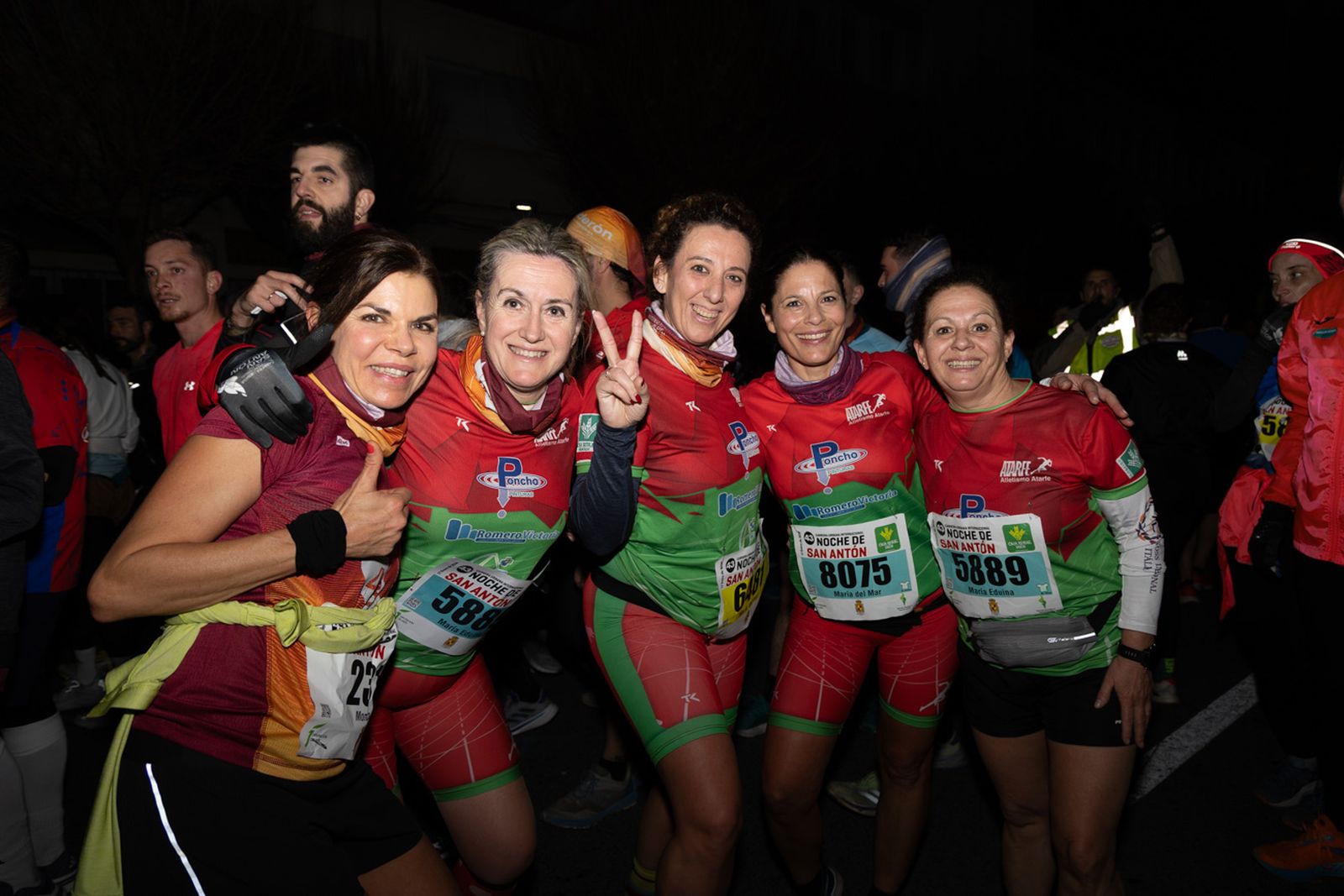 En imágenes: búscate en tu llegada a meta de la Carrera de San Antón 2026 (II)