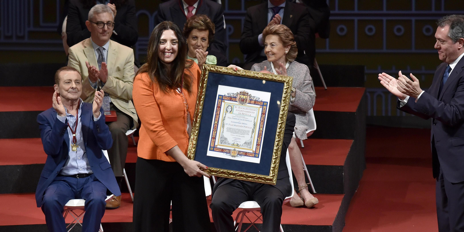 Las imágenes de la entrega de las Medallas de la Ciudad de Sevilla