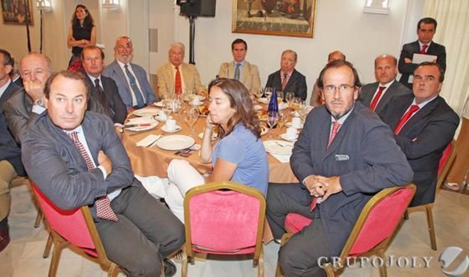 Miguel Terry Osborne, Eugenio Osborne Gamero-Civico, Antonio Osborne Gamero-Cívico, Juan Manuel Pardo Domecq, Miguel Nuche, José Antonio Osborne Jiménez, Ignacio Terry Merello, Pablo Bononato, Felipe Bononato, Juan Antonio Hernani, Leopoldo Osborne Cologan y Graciela Cologan Osborne.

Foto: Pascual · Vanesa Lobo