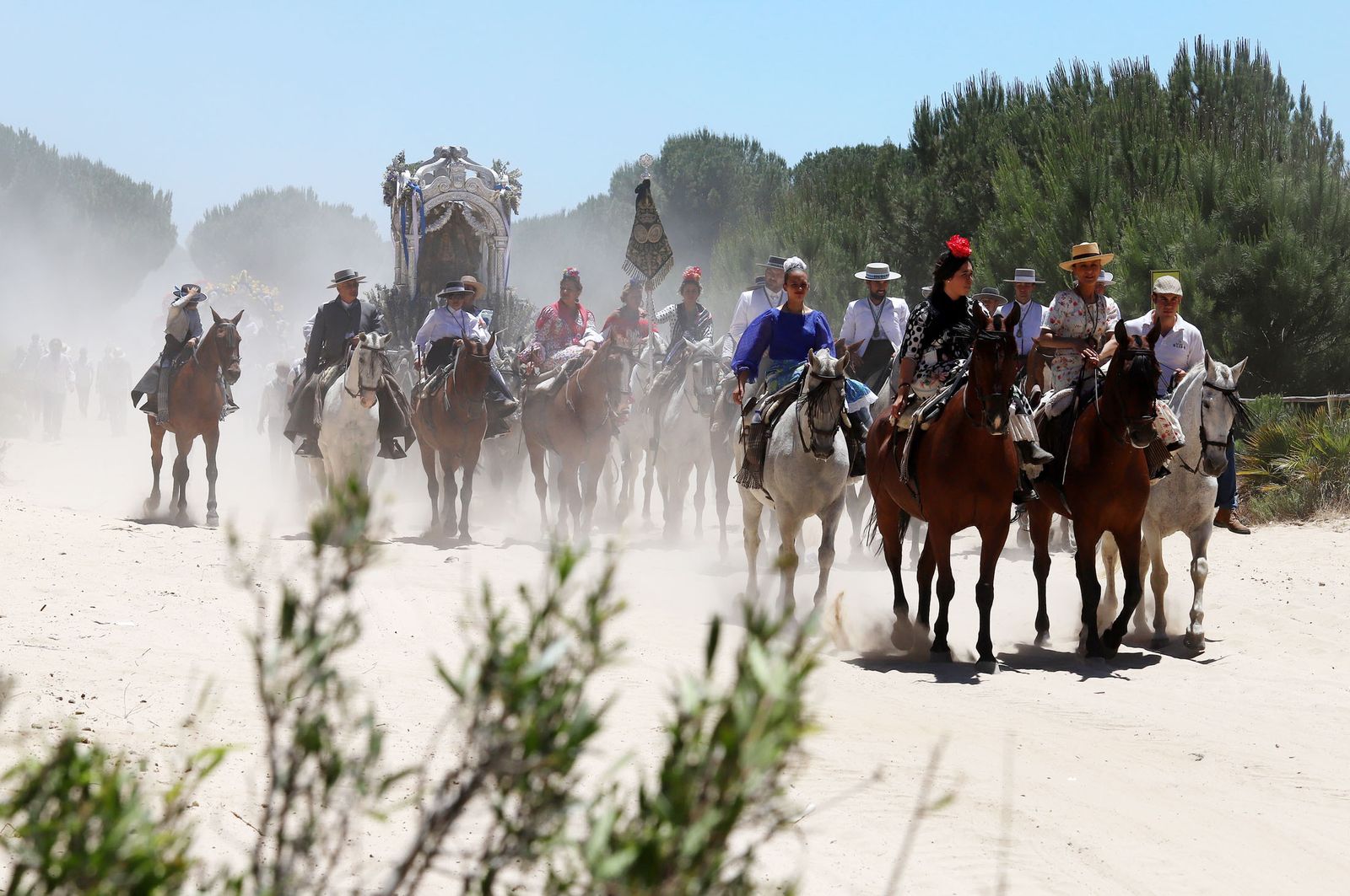 Imagen de archivo de la Hermandad de Huelva en su camino de regreso.