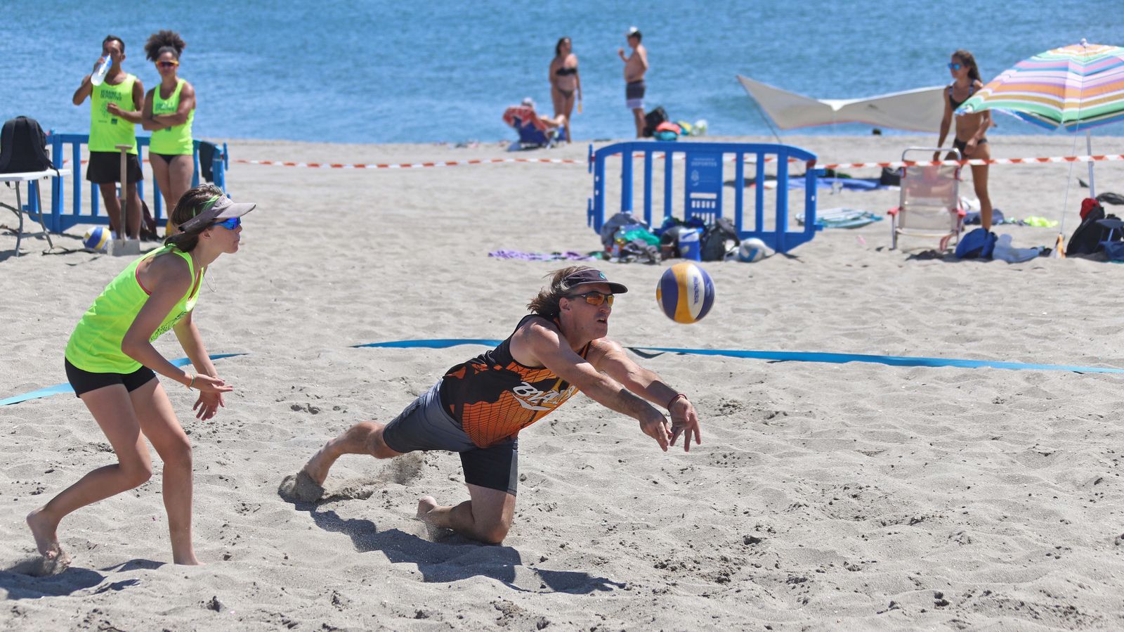 Fotos del torneo de Voley Playa en La Línea