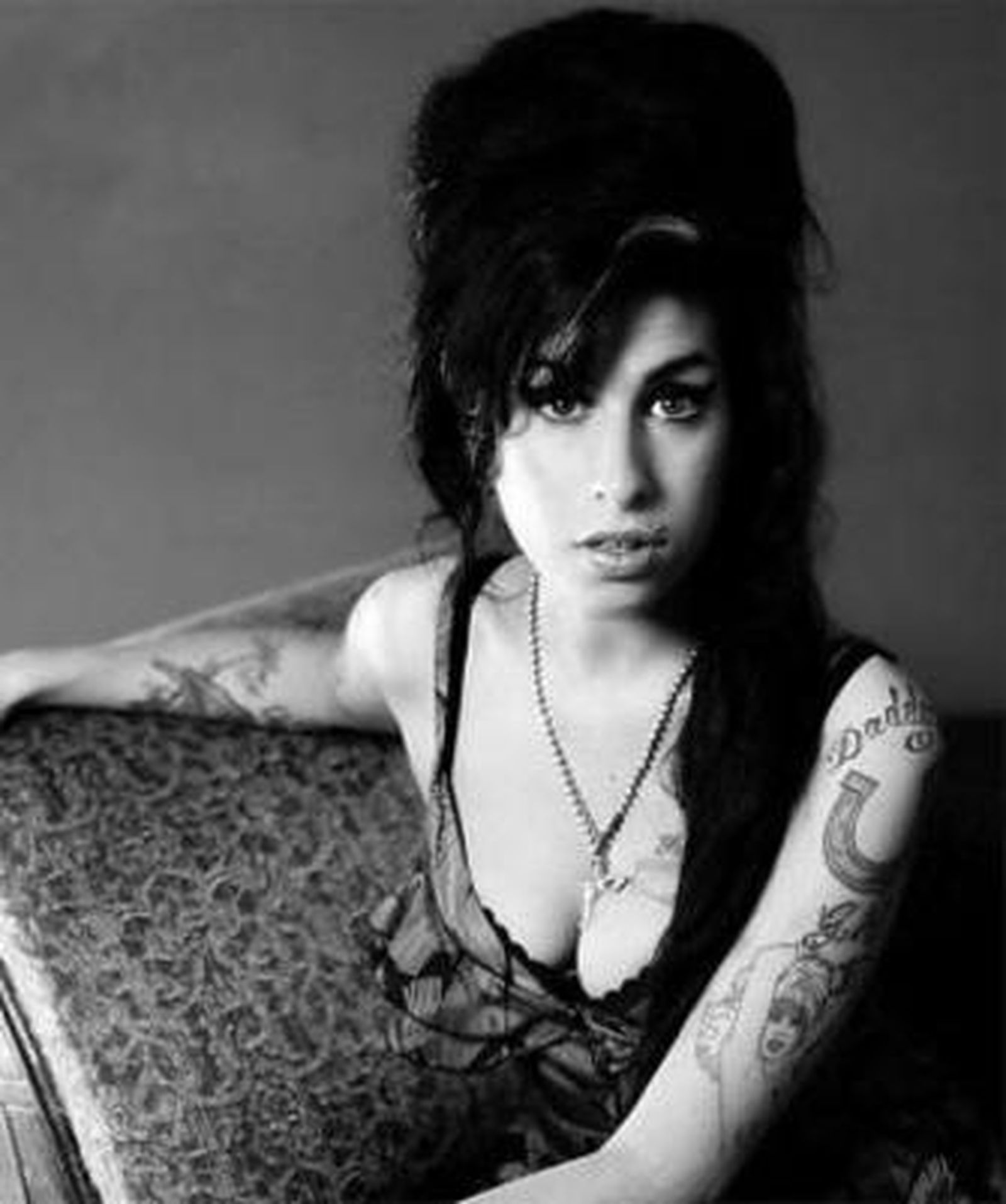 Amy Winehouse recibe apoyo materno por carta