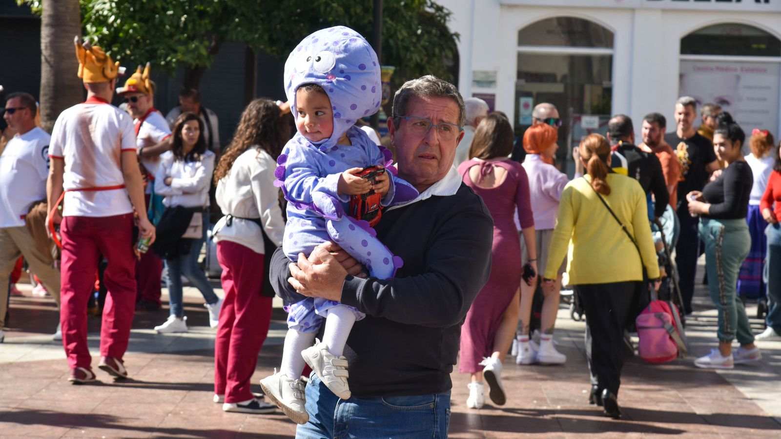 Fotos de la ada popular del Carnaval de Algeciras