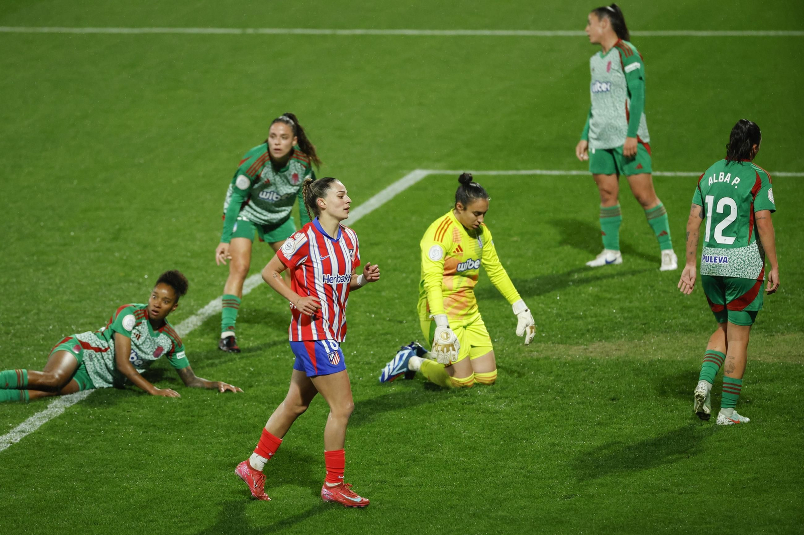 Las mejores imágenes de las semifinales entre Granada y Atlético de Madrid