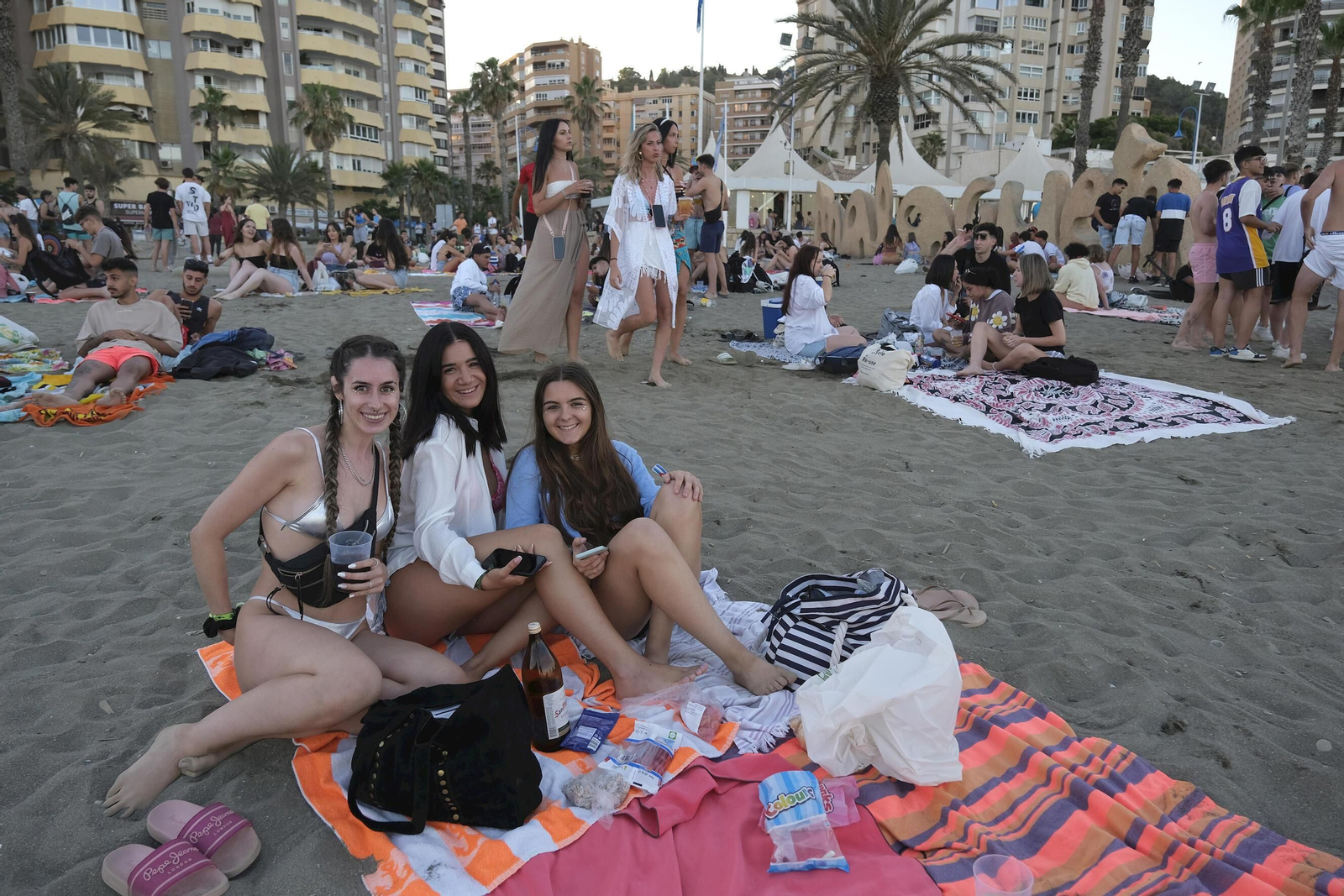 Fotos del regreso de la noche de San Juan en Málaga Fotos del regreso de la noche de San Juan en Málaga