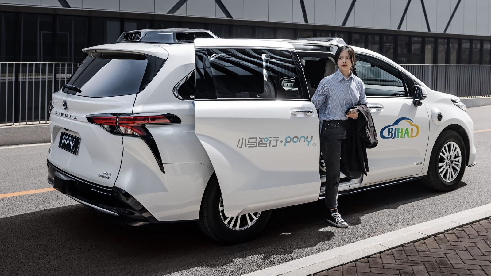 Pony.ai ya dispone de otros modelos en su flota de robotaxis a los que se añadirían los nuevos bZ4X.