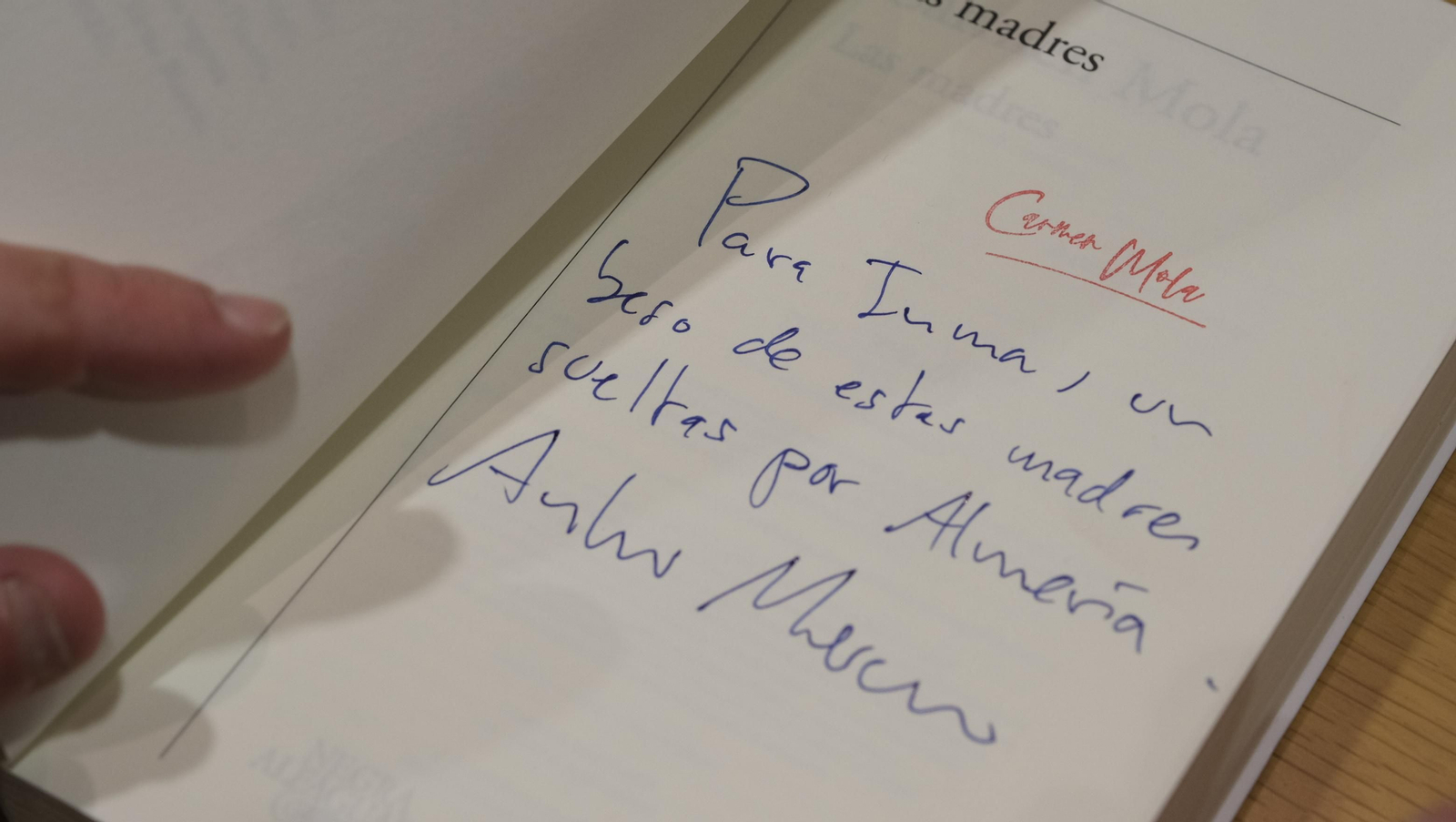 Imágenes de Diario de los Libros con Carmen Mola