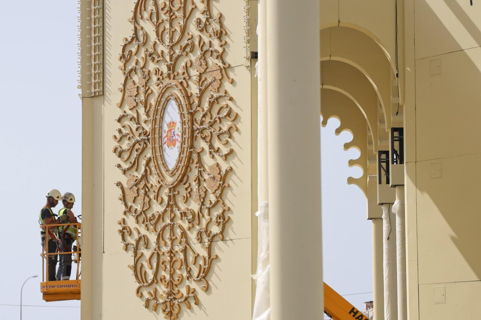 Así es la nueva portada de la Feria de Málaga 2025, en imágenes