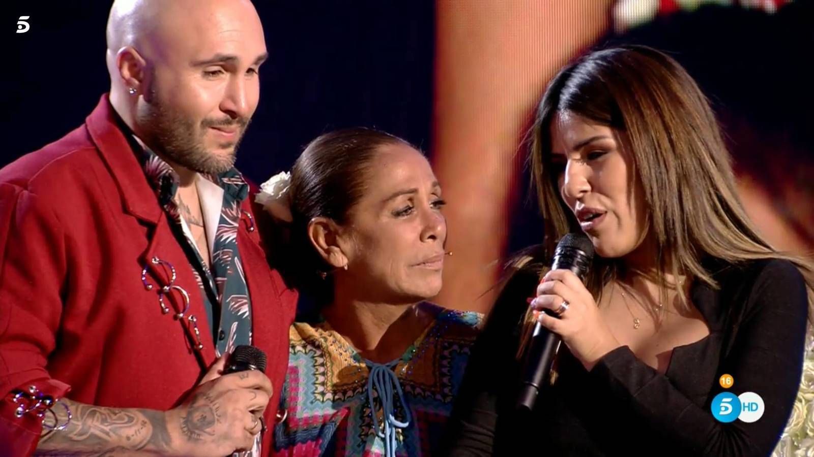 De i. a dcha, Kiko, Isabel pantoja e Isa.