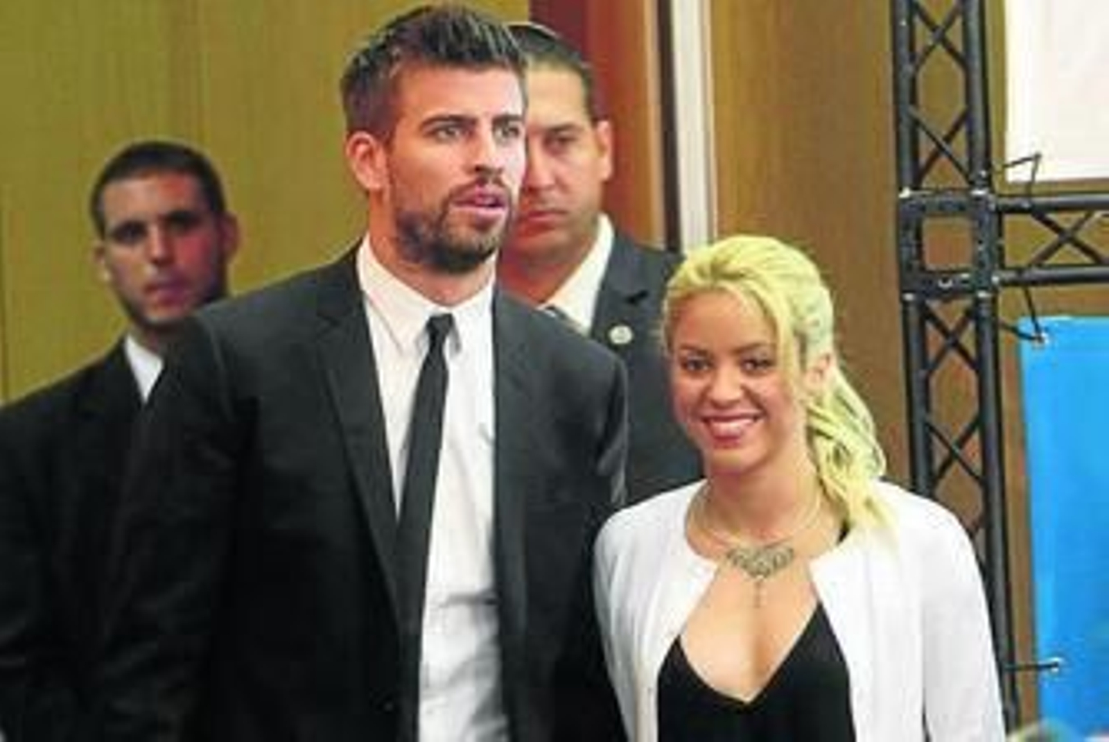 Shakira confirma en su web que está embarazada