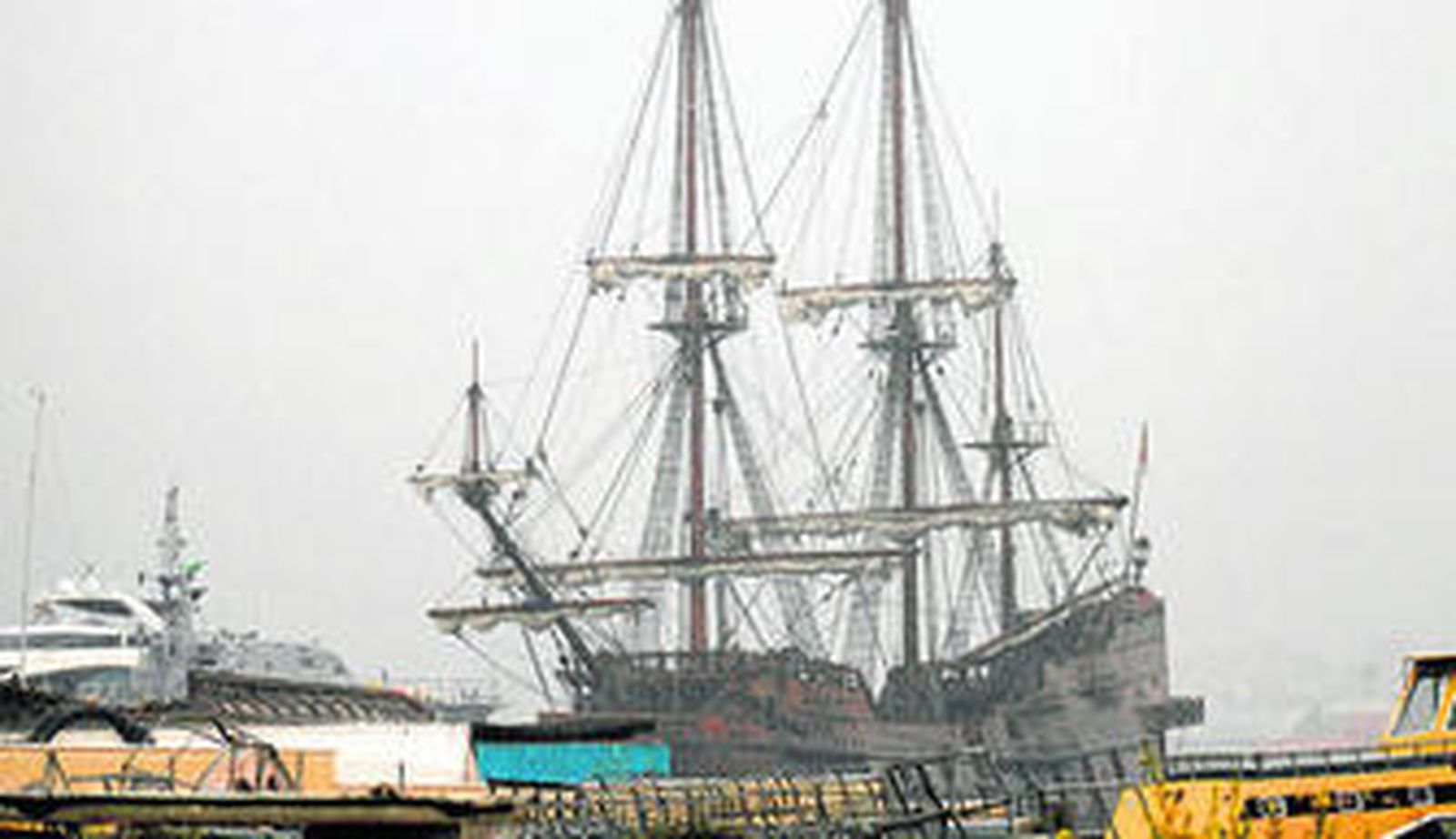 El galeón 'Andalucía', en las instalaciones del astillero de El Rodeo, ayer.