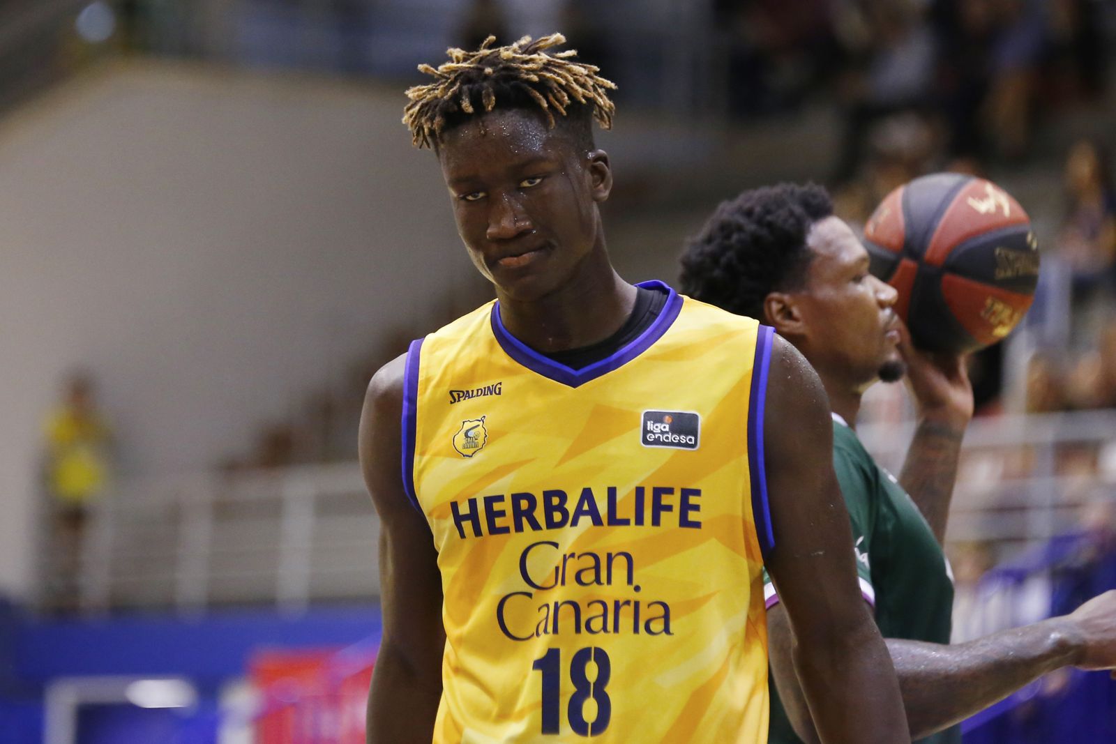 La primera victoria del Unicaja, en fotos