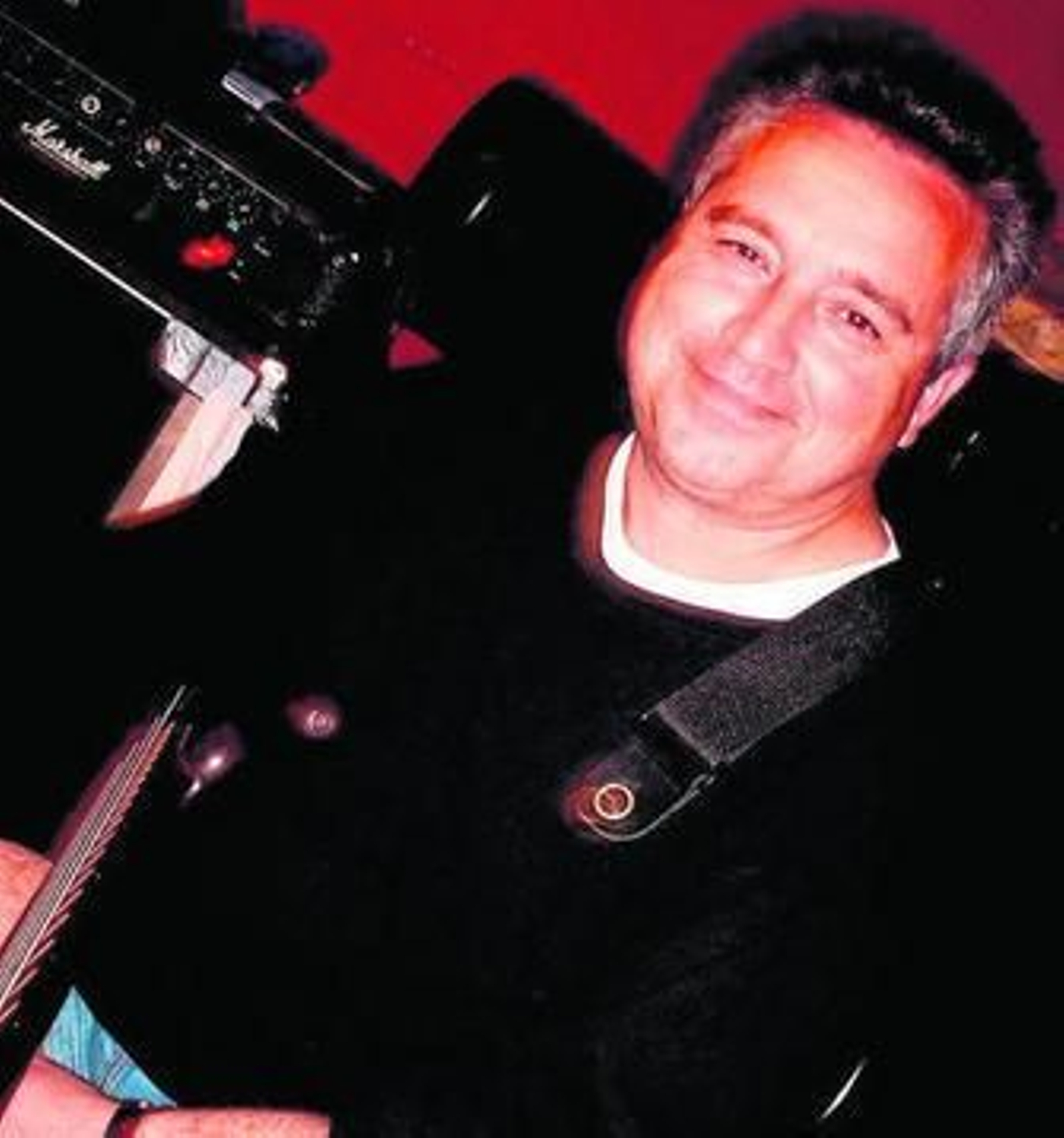 Pablo Zapata, compositor, bajista y arreglista.