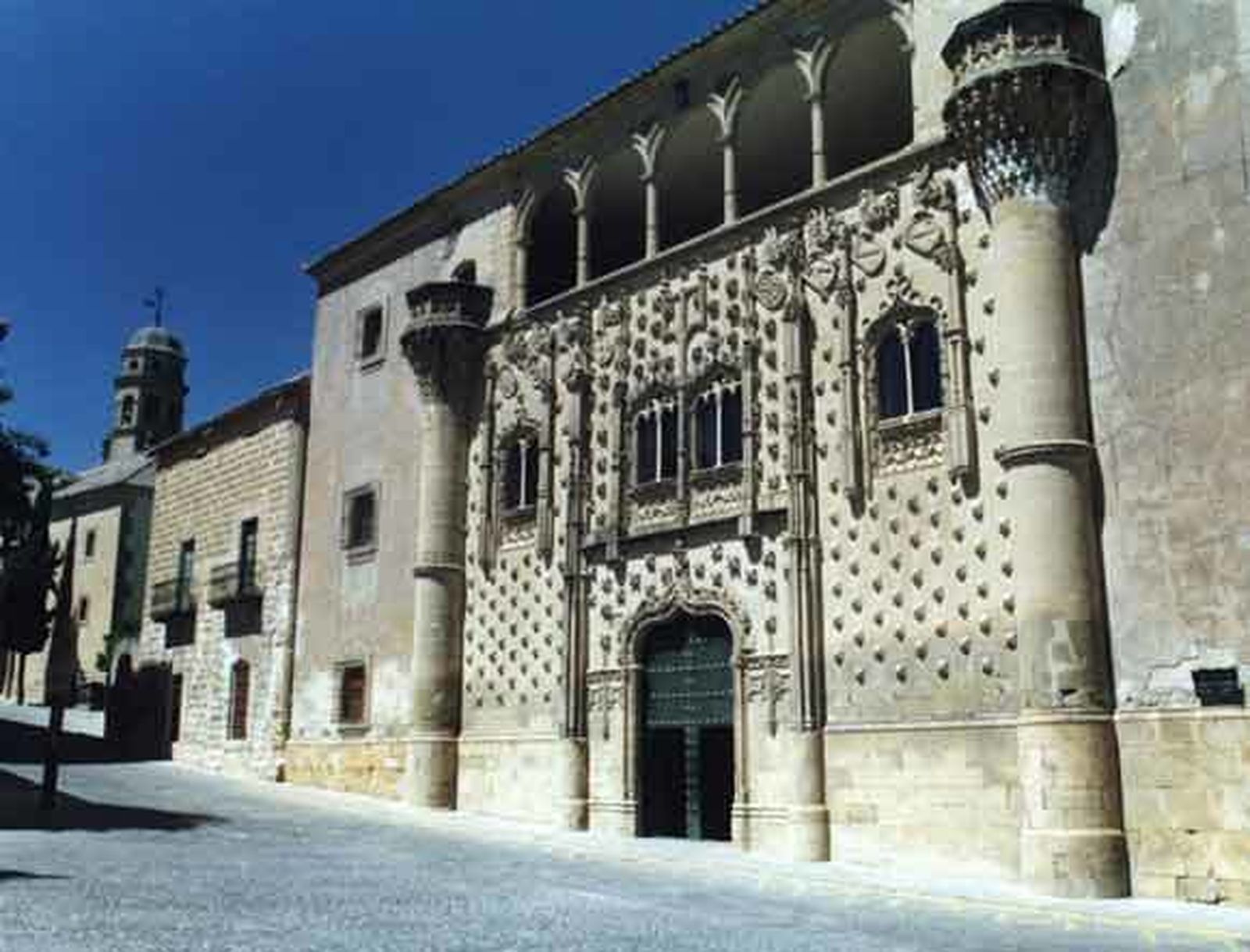 Baeza, nido real de gavilanes