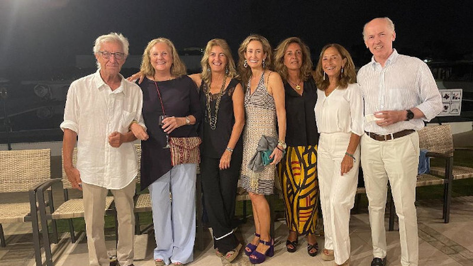 Fernando Ibáñez, Lourdes Dávila, Fina Pacheco, Blanca Porres, Ángela Pacheco, María Luisa Gayan y Felipe Benjumea.