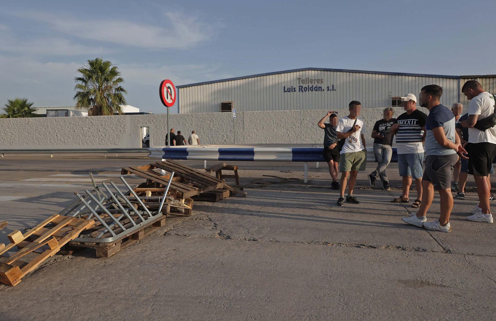Fotos de la jornada del viernes de la huelga del metal en el Campo de Gibraltar