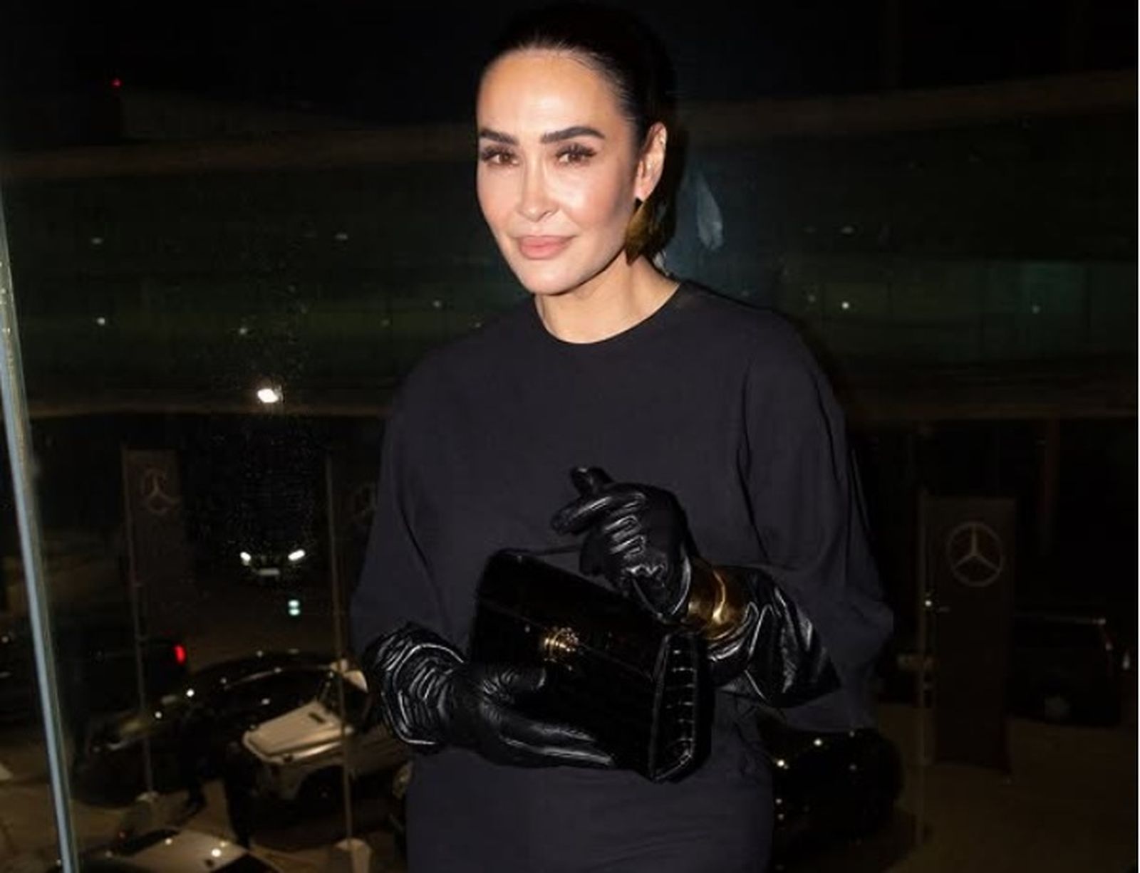 Los jerséis gorditos combinan con prendas informales como vaqueros y pantalones básicos.