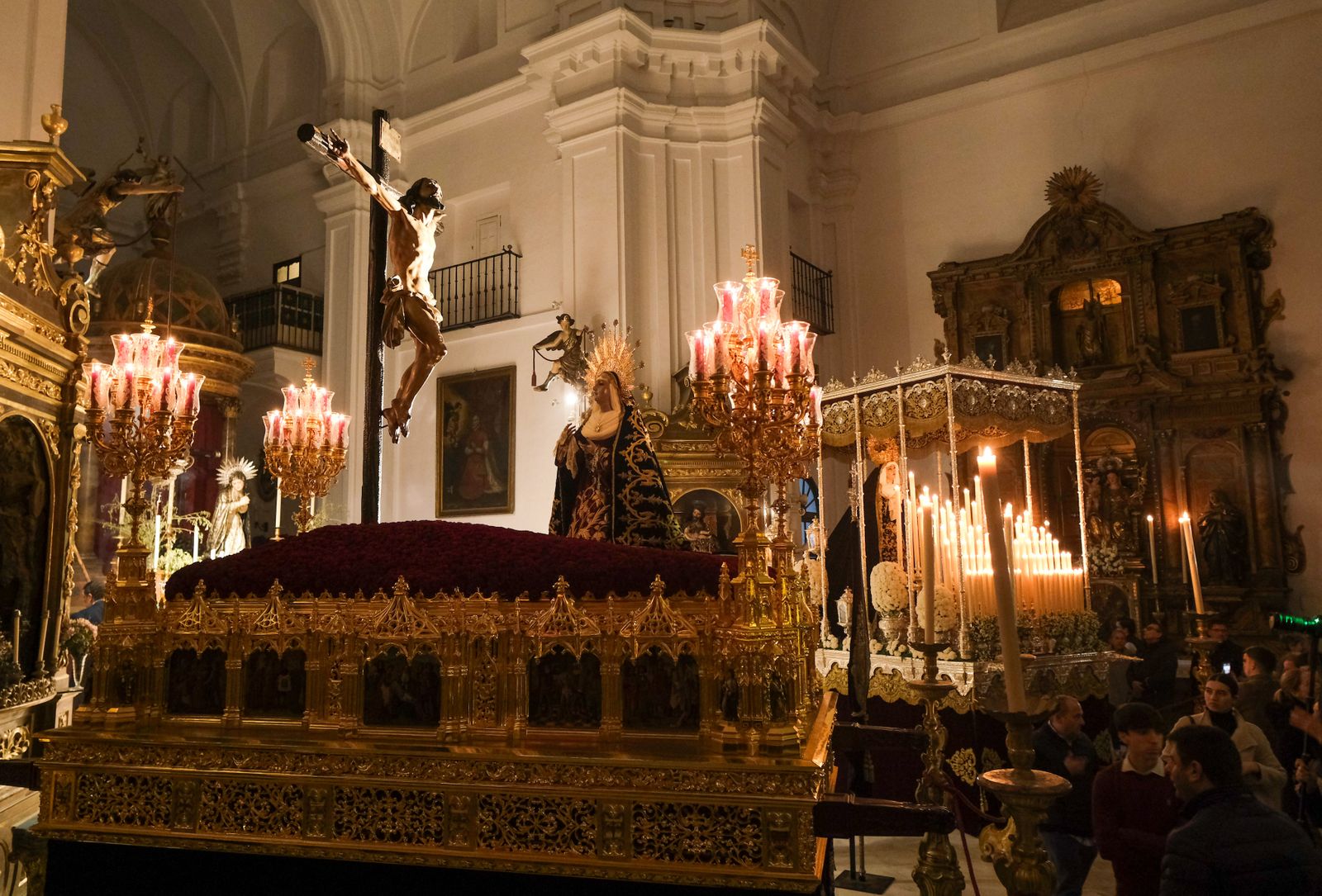 Las imágenes de la Hdad de Santa Cruz de Sevilla Semana Santa 2024
