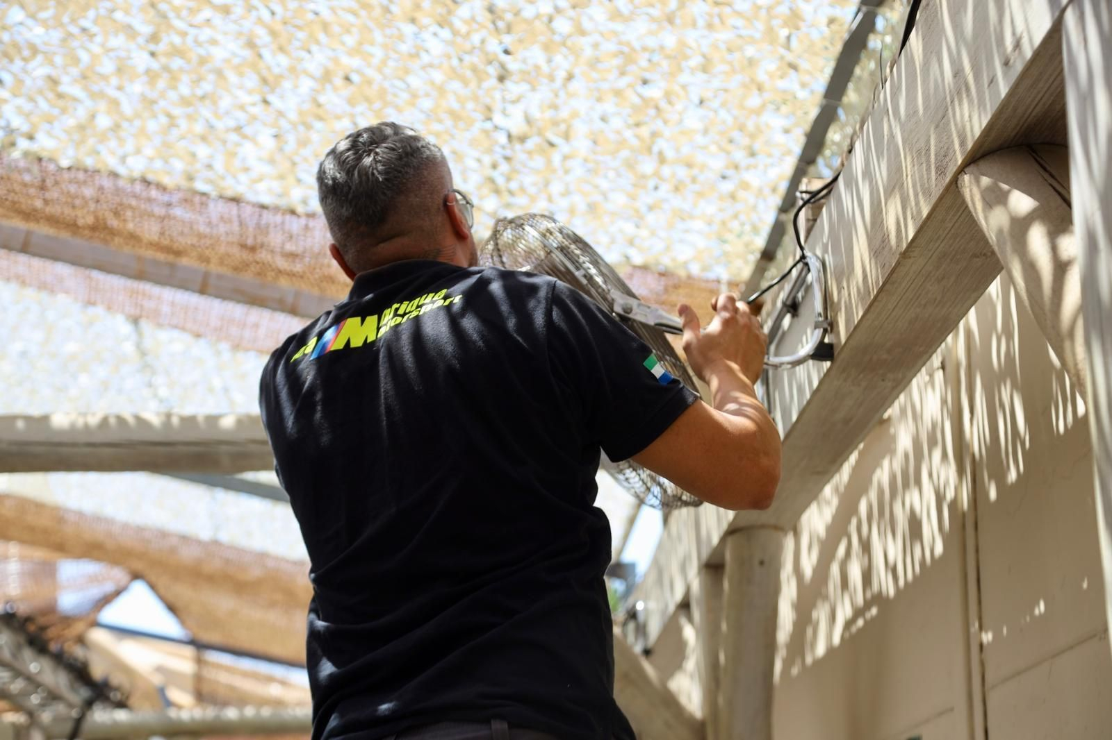 Los últimos preparativos para la Feria de Málaga, en imágenes.