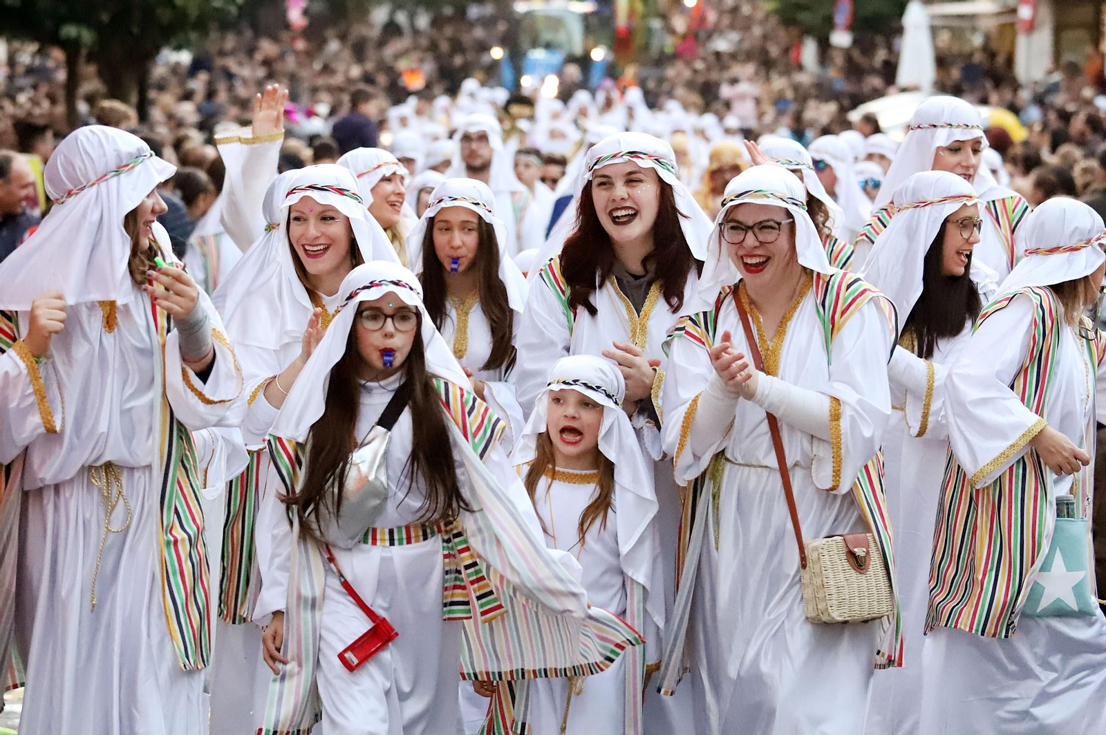 Imágenes de la cabalgata de los Reyes Magos de Huelva
