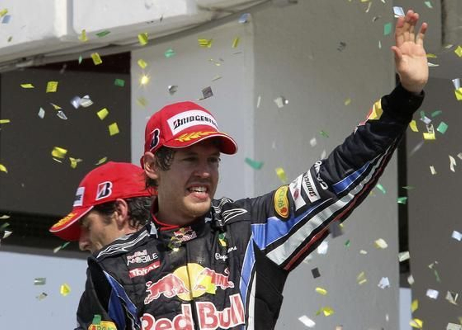 Vettel gana en Interlagos por delante de Webber y Alonso. / Reuters