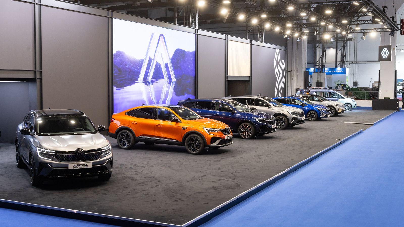 La familia E-Tech ha permitido a Renault convertirse en la marca que más crece en tecnología híbrida.