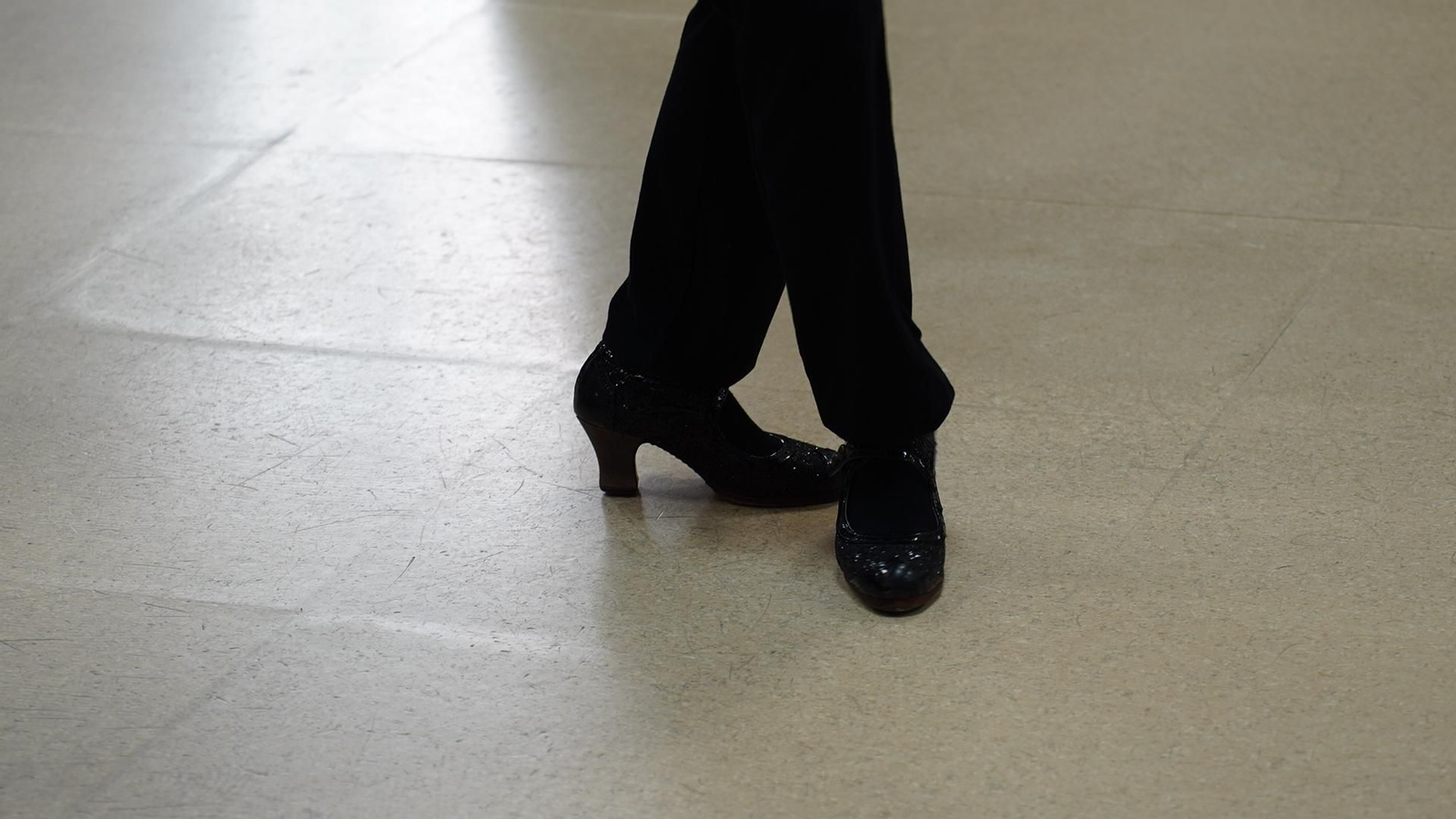 Fotos de la masterclass de baile flamenco impartido por La Lupi y de la exposición "10 años cantando a Paco" de José Mera