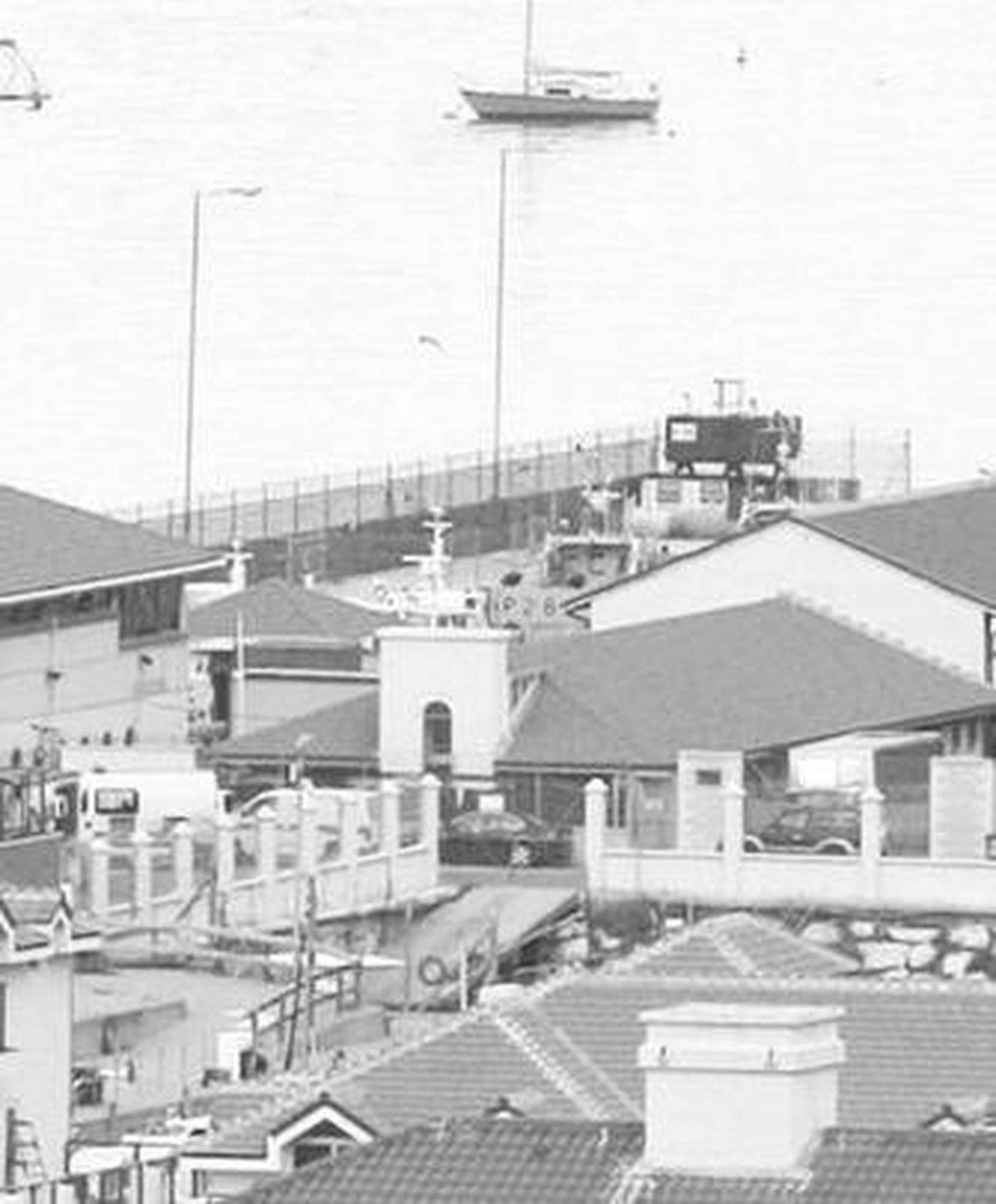 Imagen del lugar donde permaneció la lancha de la Guardia Civil.