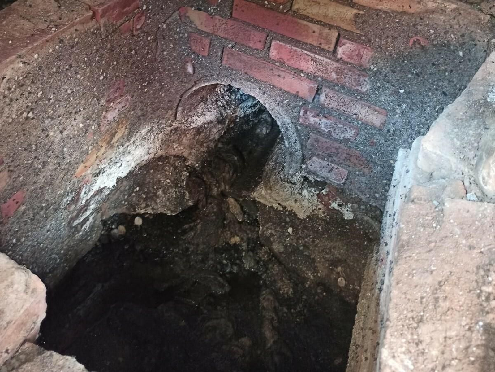 Estado que presenta el parque de bomberos de la avenida de los Custodios, en fotos