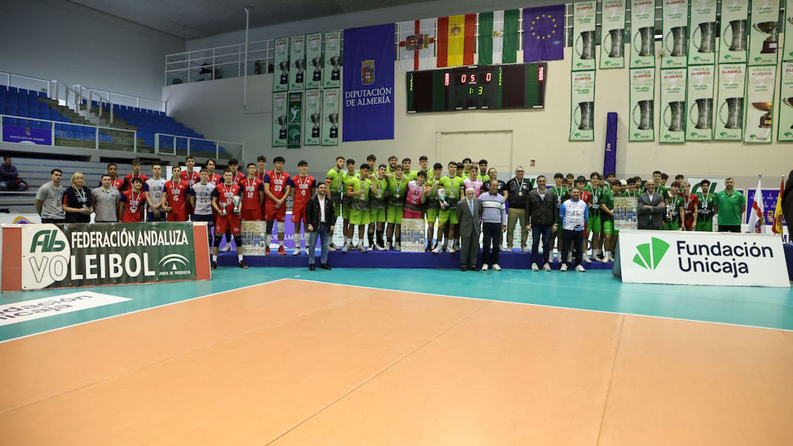 Podio de la competición celebrada en tierras almerienses durante el pasado fin de semana.