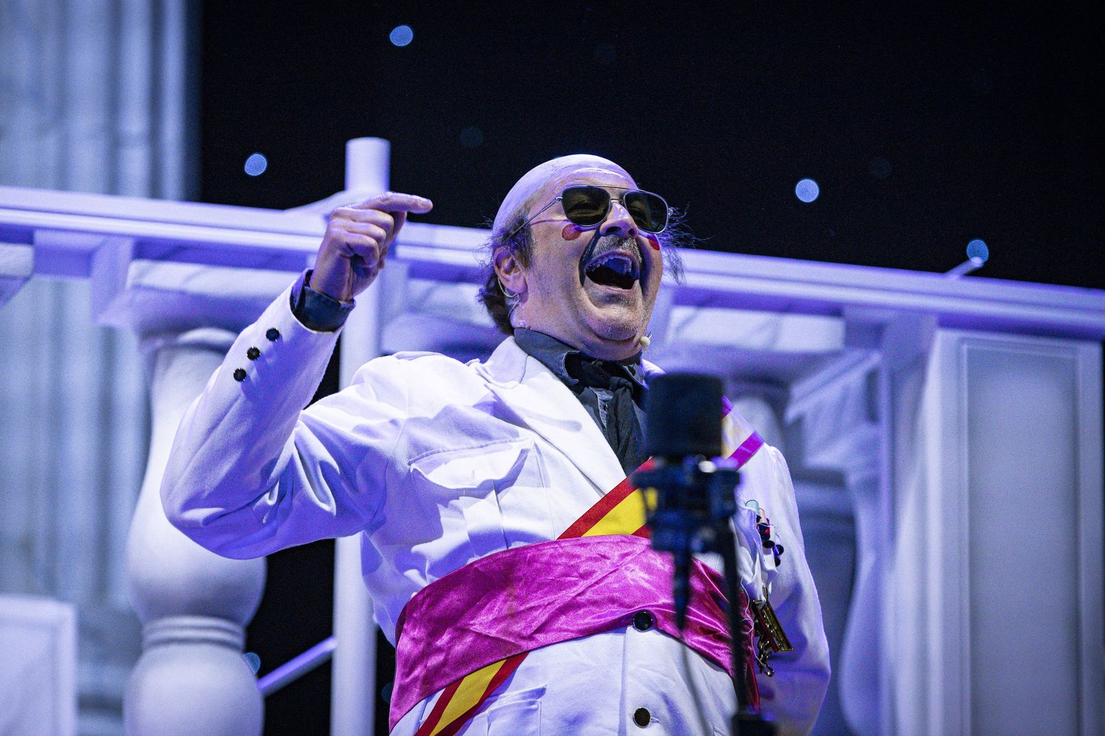 Las imágenes del pregón y la boda de Manu Sánchez en el Carnaval de Cádiz 2026