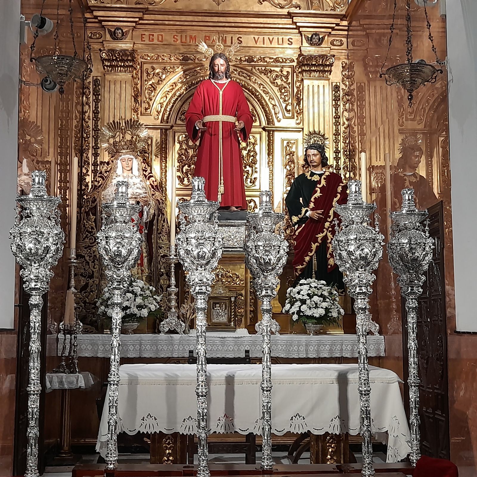 Los ciriales en la capilla de San Andrés