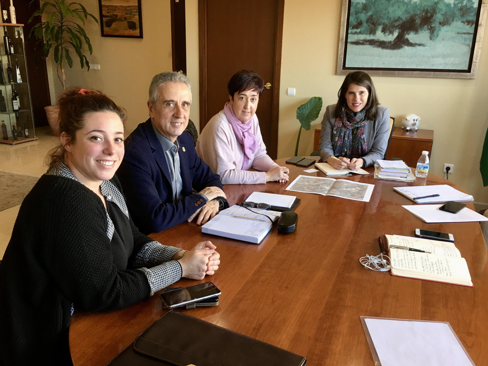 Reunión de las autoridades.