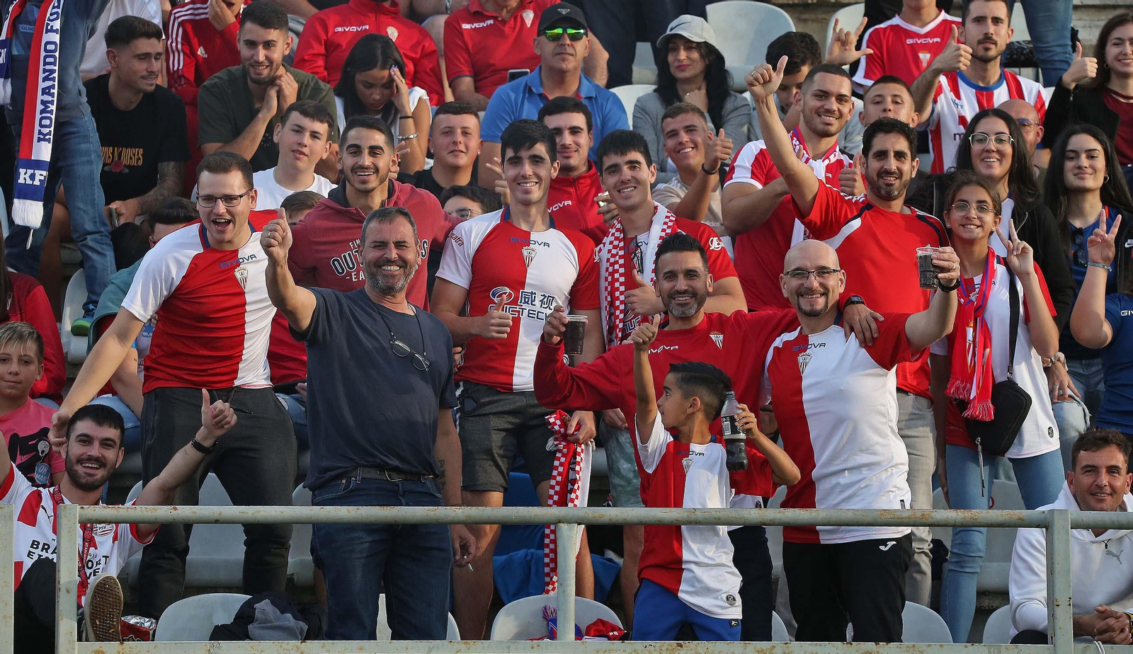 Búscate durante el partido Algeciras CF - Real Madrid Castilla en el Nuevo Mirador