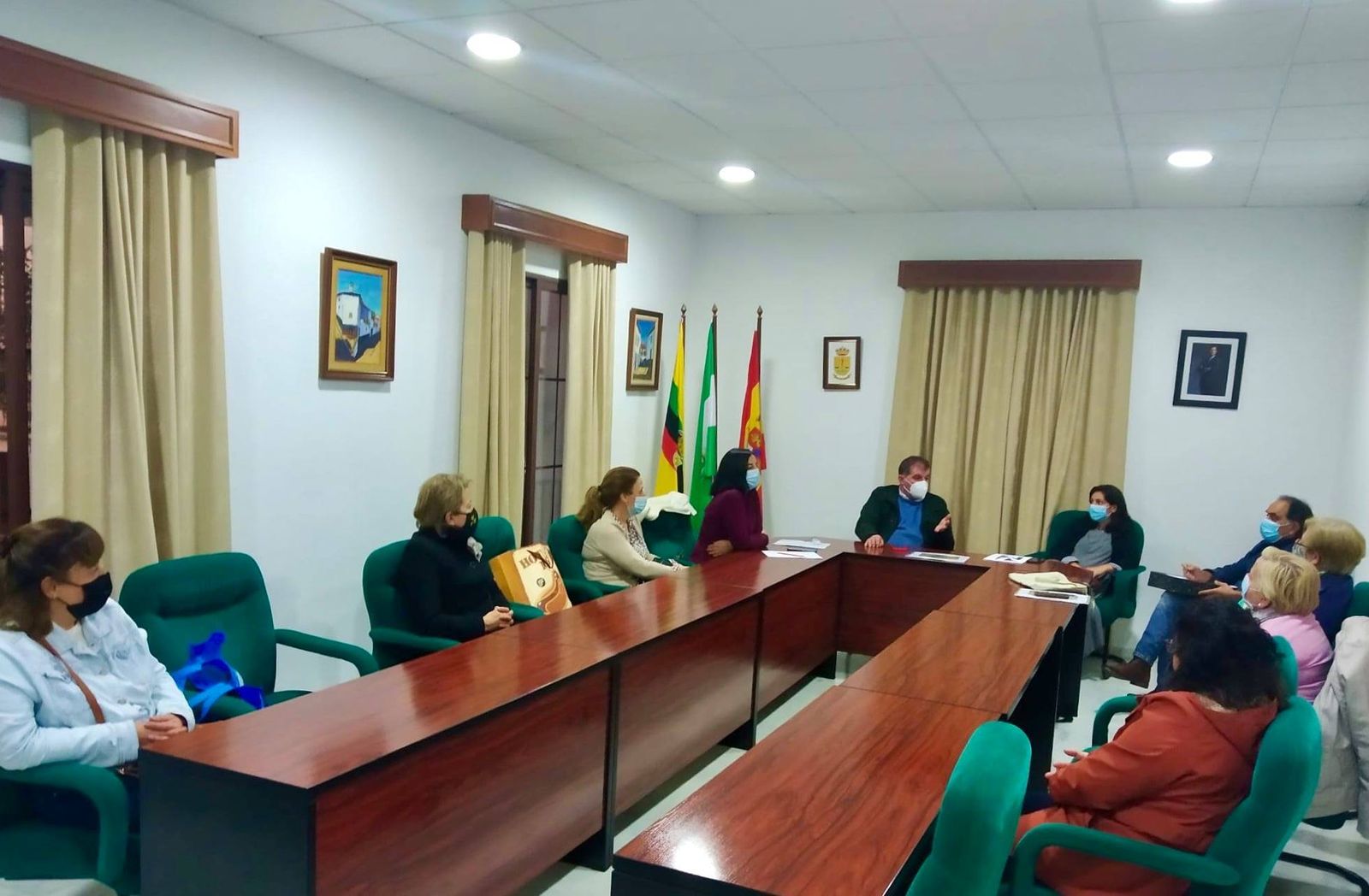 Reunión por la creación del Museo del Encaje y de las Cárnicas.