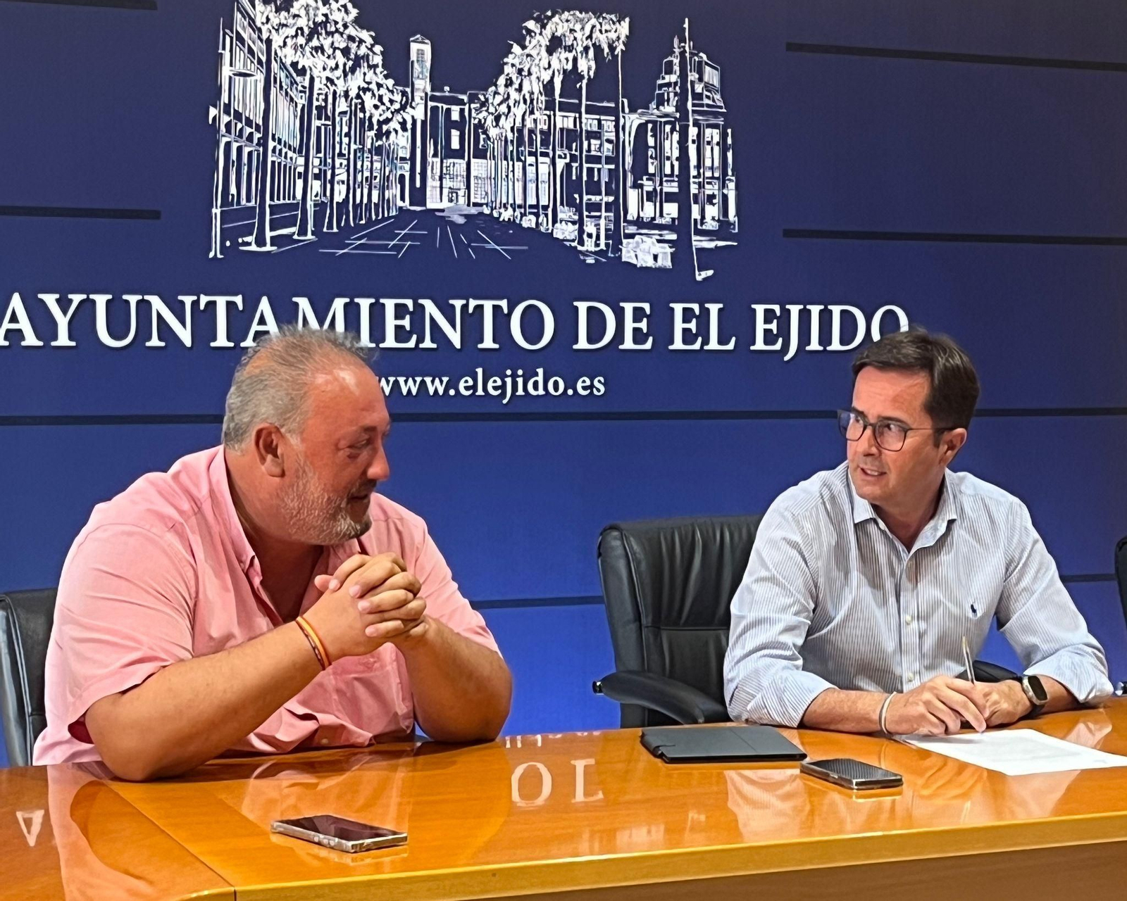 Reunión sobre el proyecto.